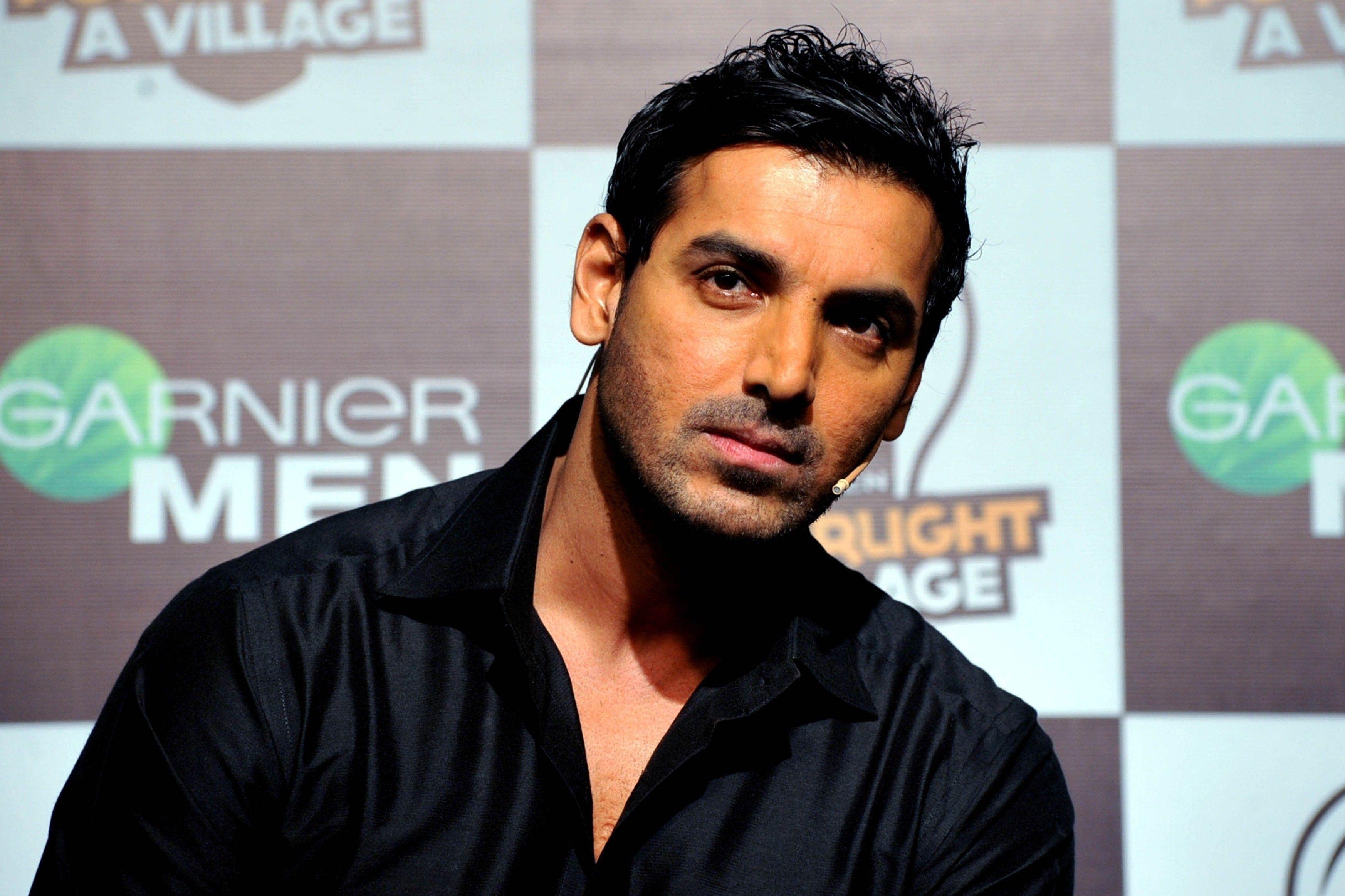 3491x2327 John Abraham HD
