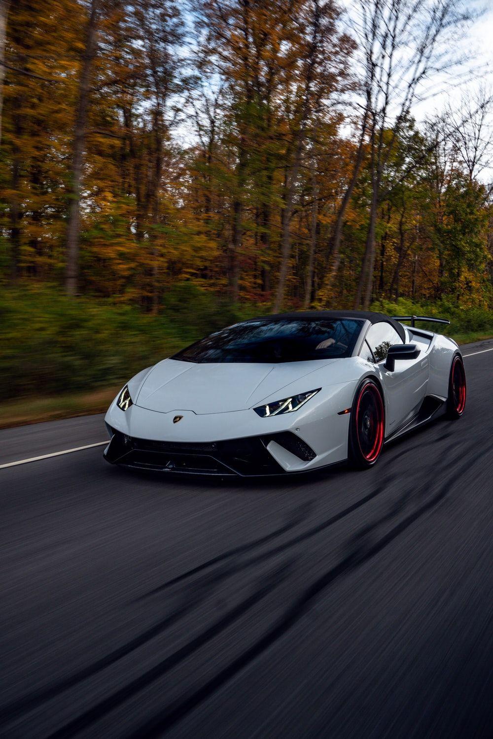 Lamborghini On Road Wallpapers - Top Free Lamborghini On Road Backgrounds -  WallpaperAccess