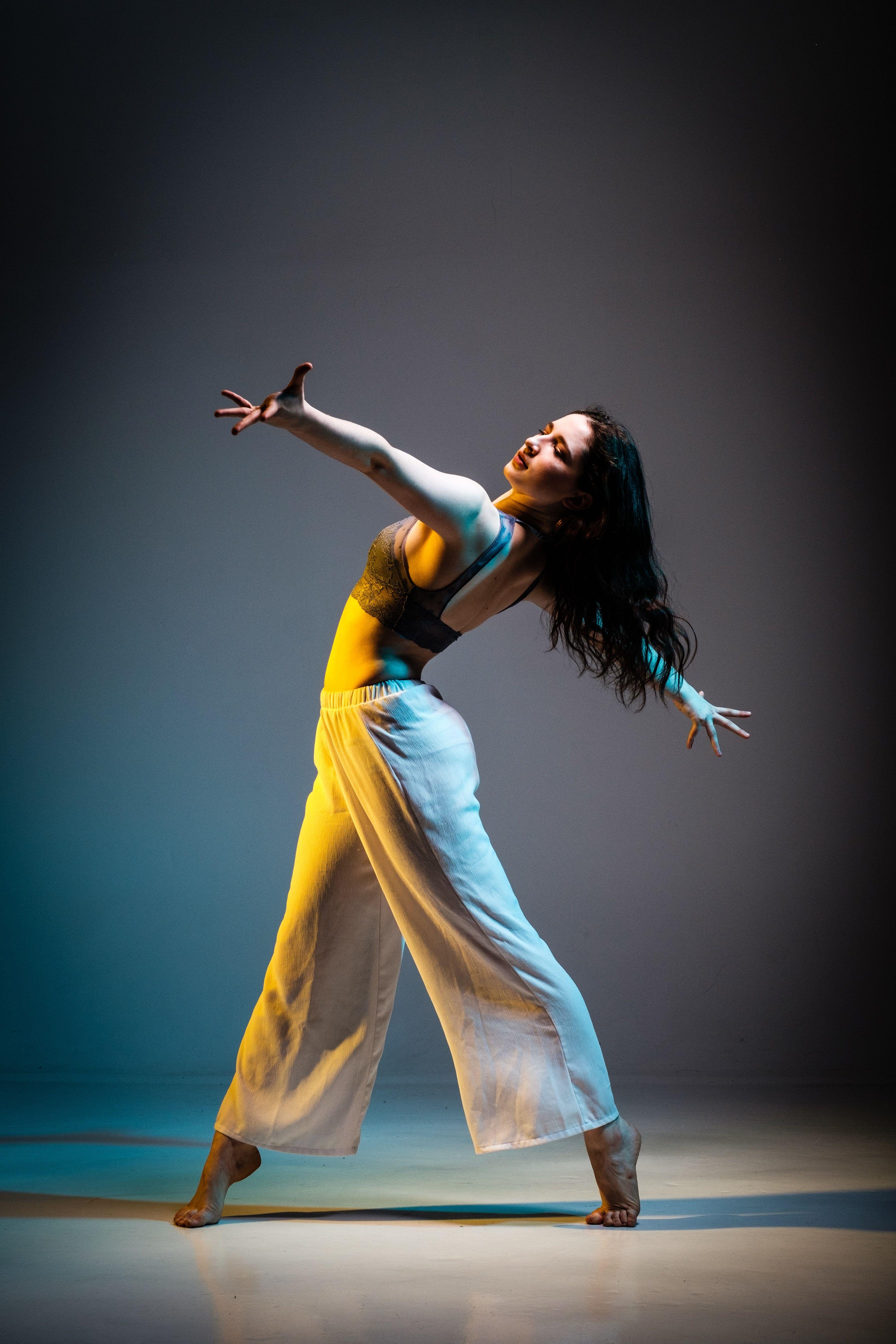 3585x5377 Dance Picture & Image [HQ]. Download Free Photo