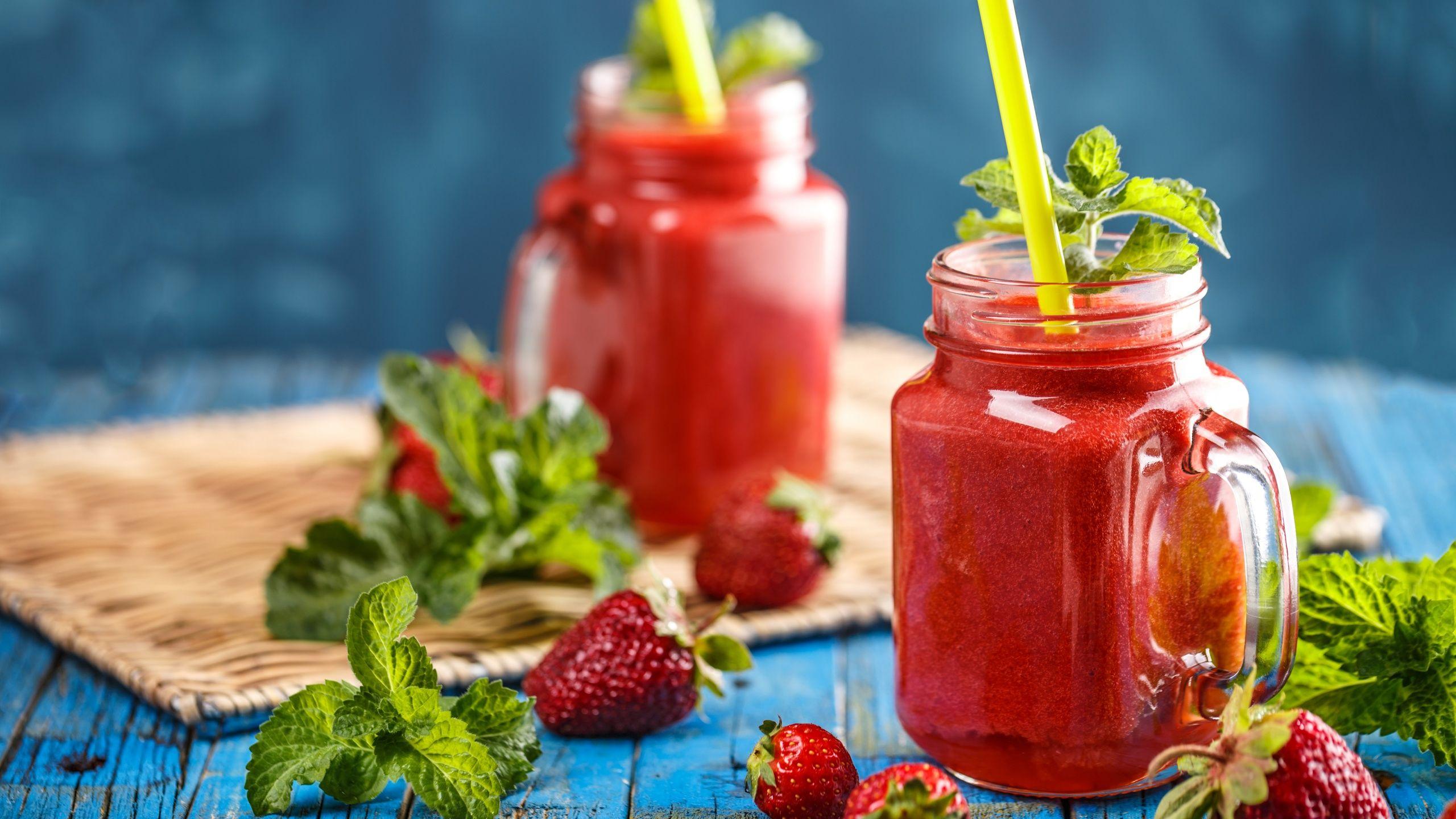 2560x1440 Smoothie Berry Fruit Smoothie Strawberry 1440P