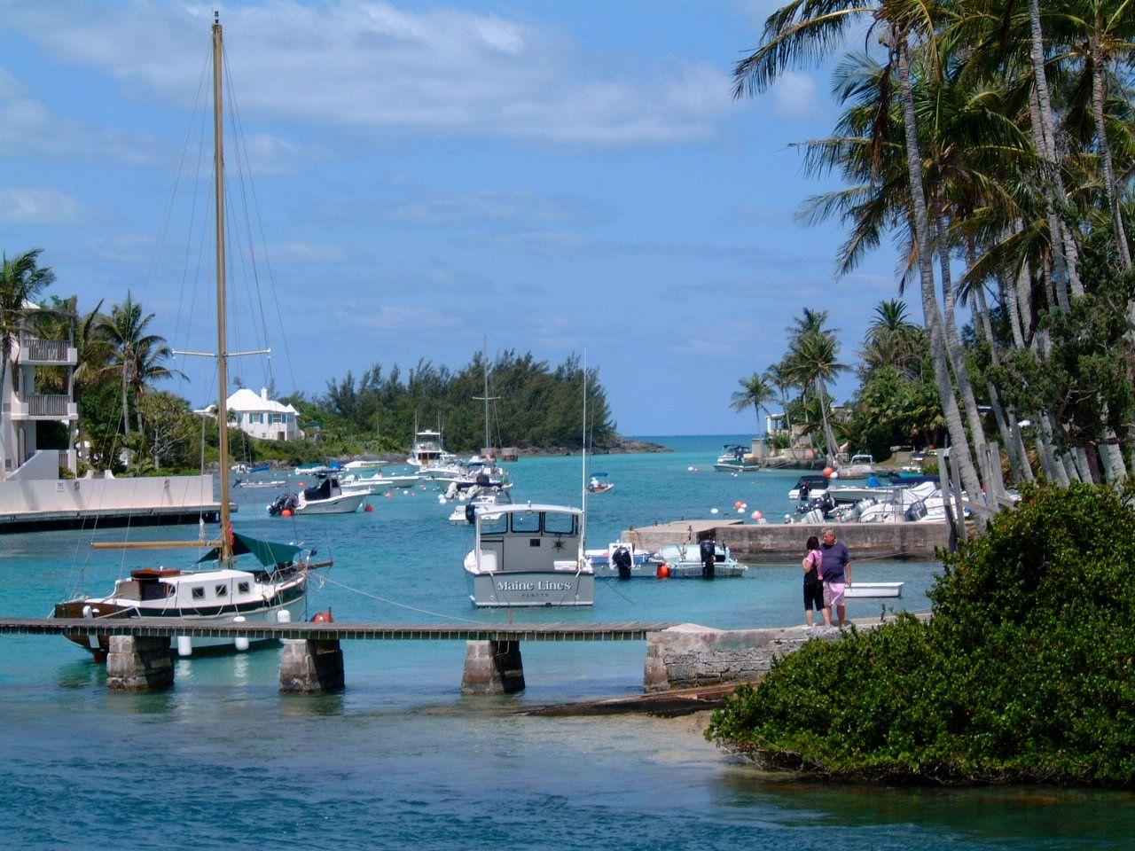1280x960 bermuda beach and boats. HD Windows Wallpaper