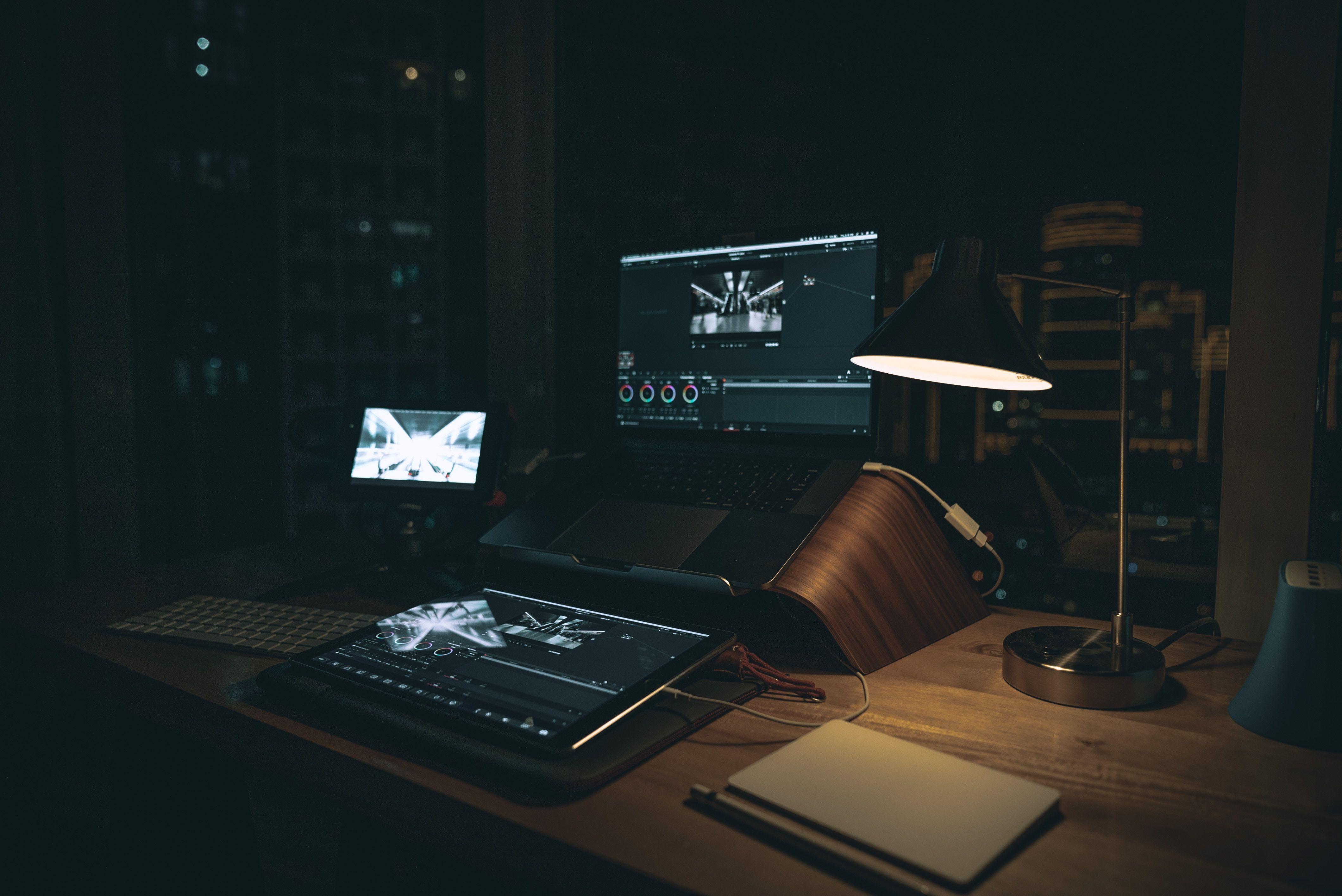 4240x2832 4240x2832 work space, ipad, desk, cityscape, workspace