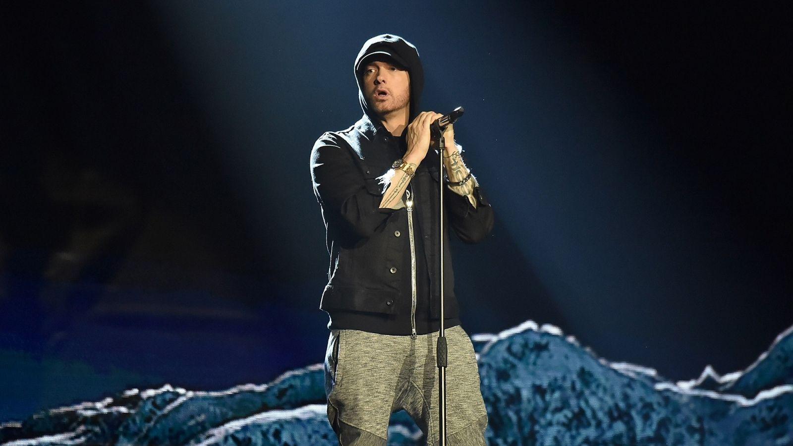 1600x900 Download 1600x900 wallpaper american rapper, live concert, eminem