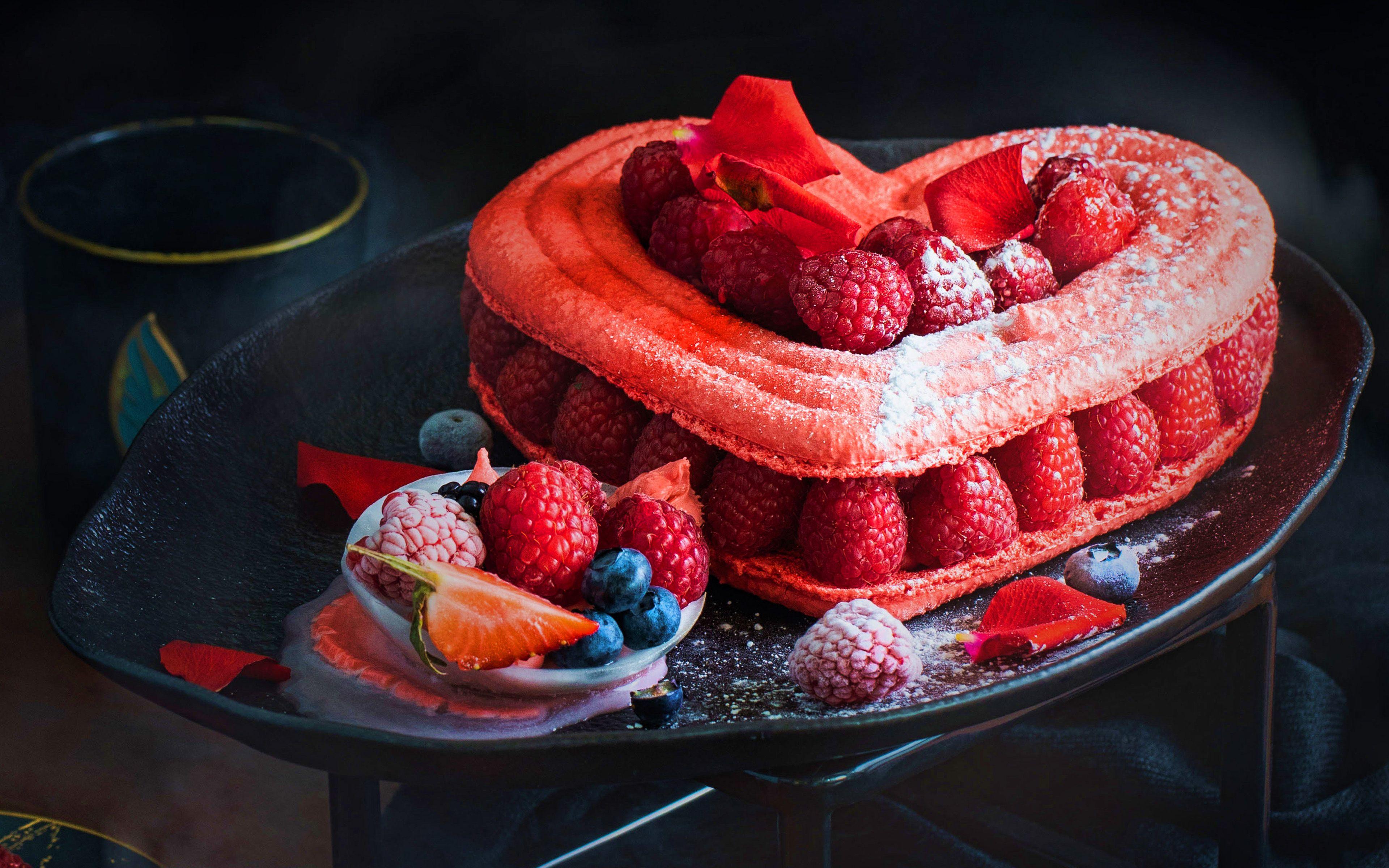3840x2400 Download wallpaper raspberry pie, sweet pastries, macro