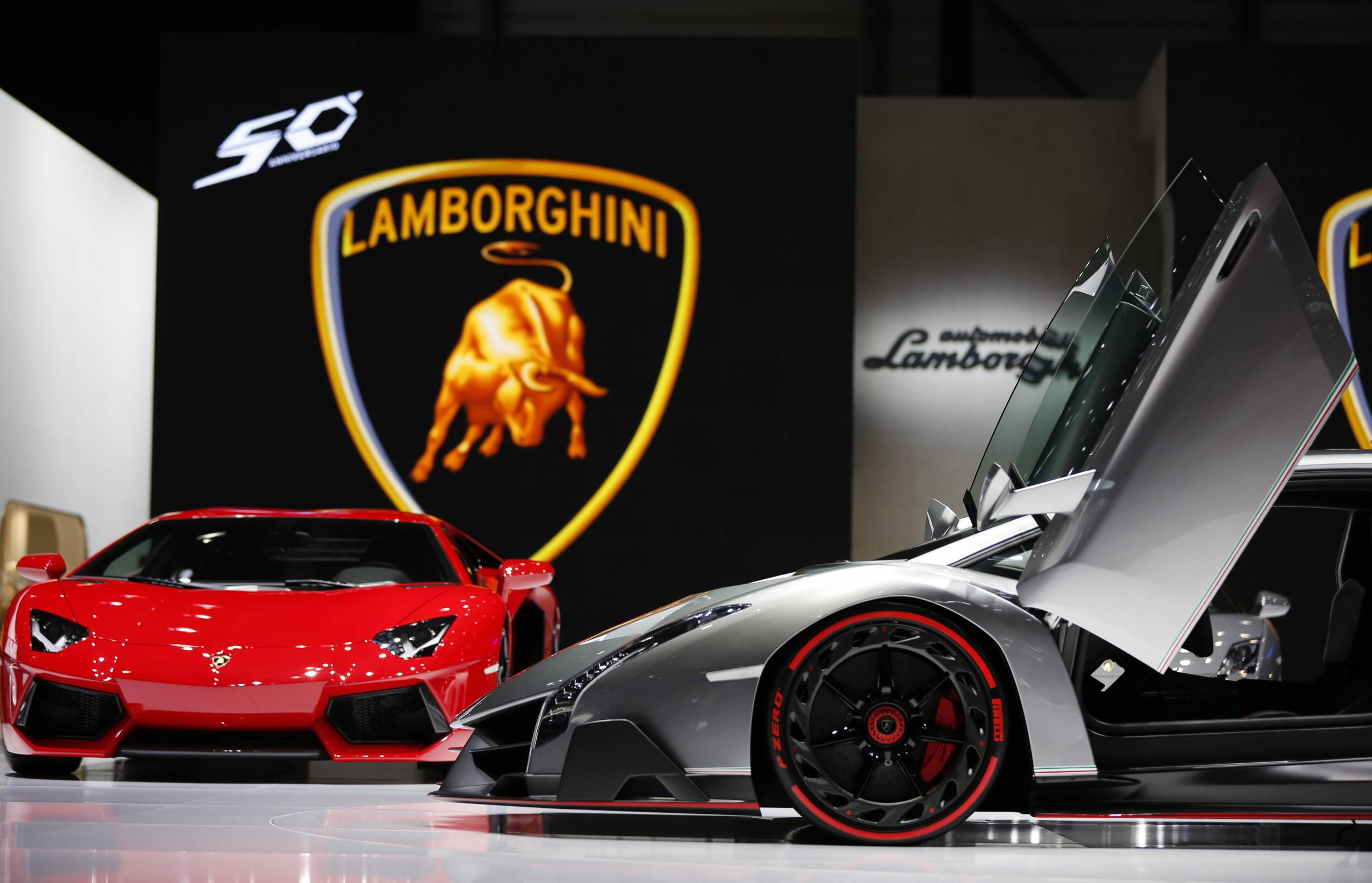 2500x1608 Best HD Lamborghini Veneno Wallpaper, 4000x2573 px