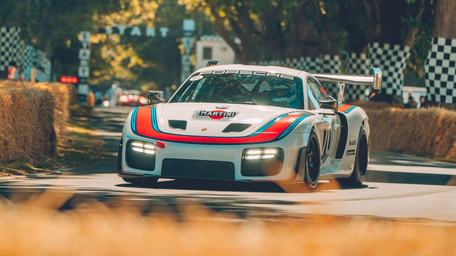 1600x900 What it's like to drive the new Porsche 935 up the hill