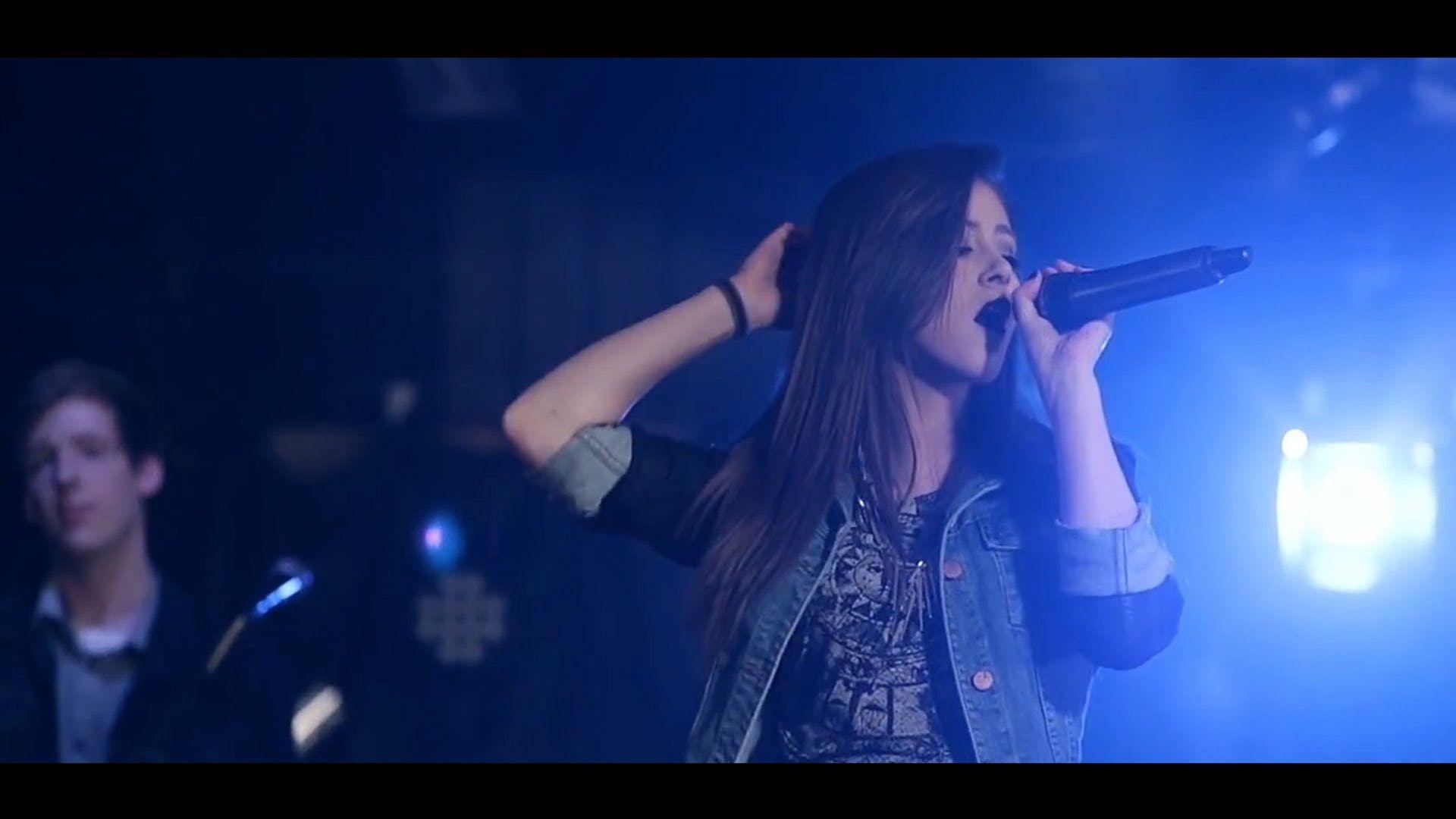 Youtube Chrissy Costanza