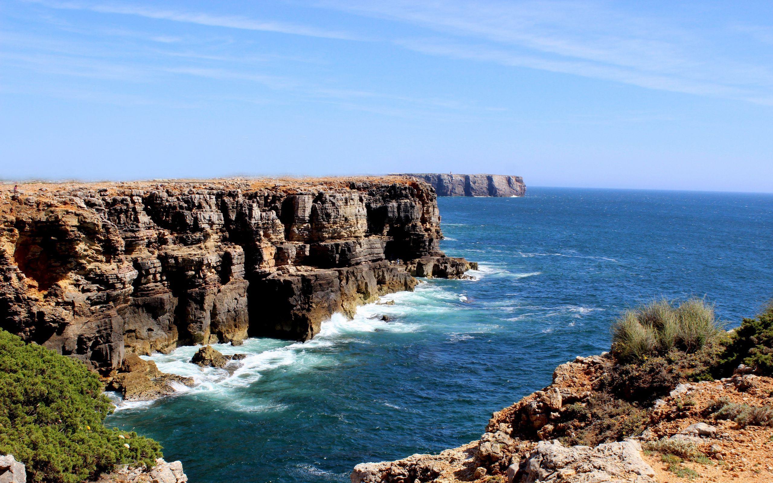 2560x1600 Download wallpaper 2560x1600 algarve, portugal, ocean, rock
