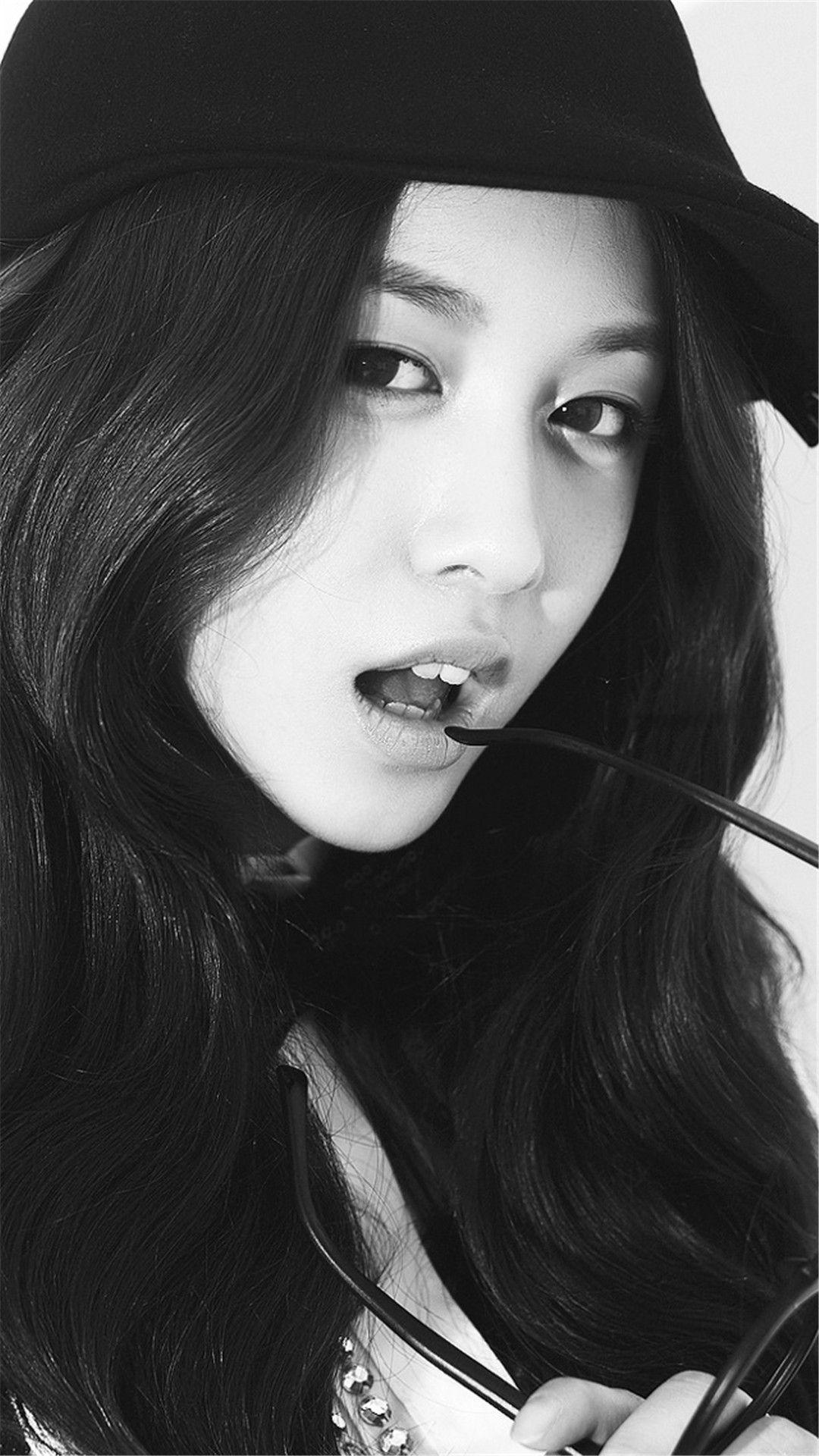 1080x1920 Cute Sweet Korean Girl Black And White Art iPhone 8 Wallpaper