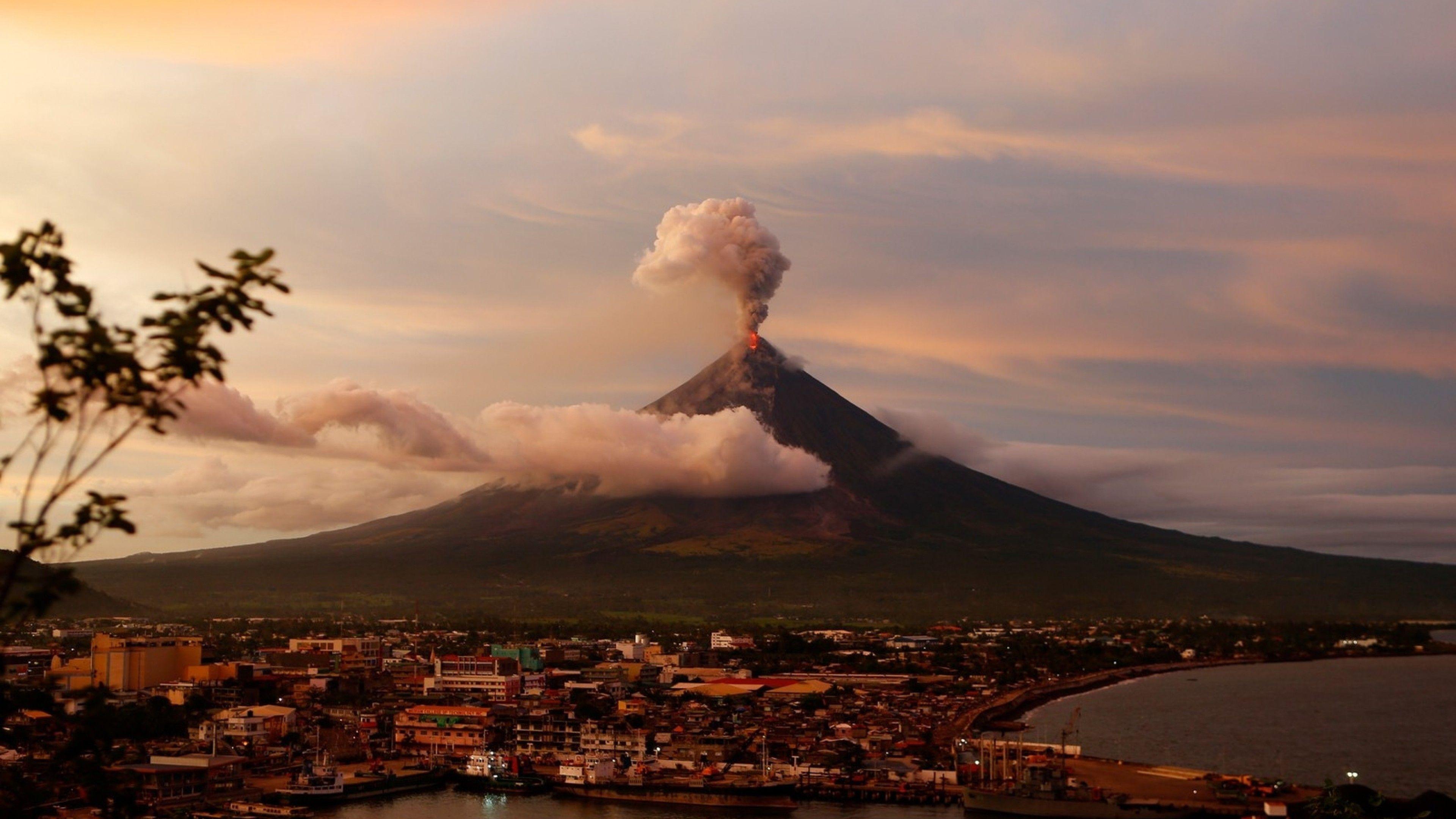 Mayon Volcano Wallpaper HD