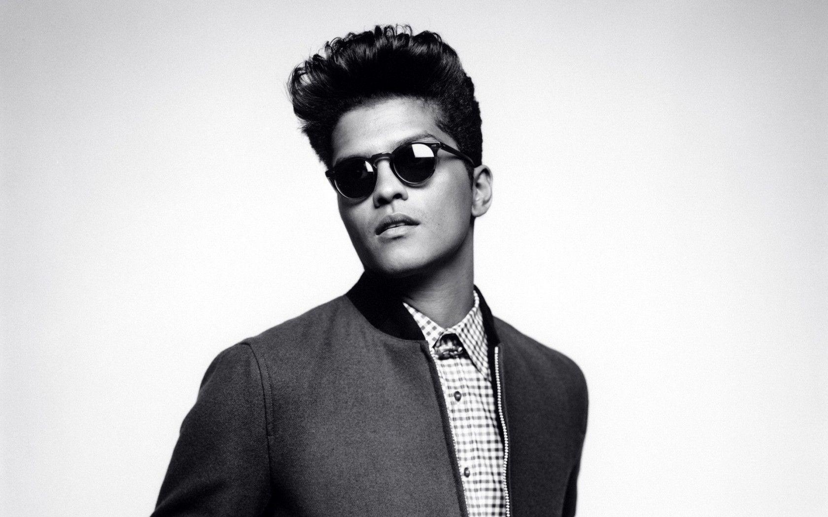 1680x1050 Bruno Mars Will Be Performing '24k Magic' Live