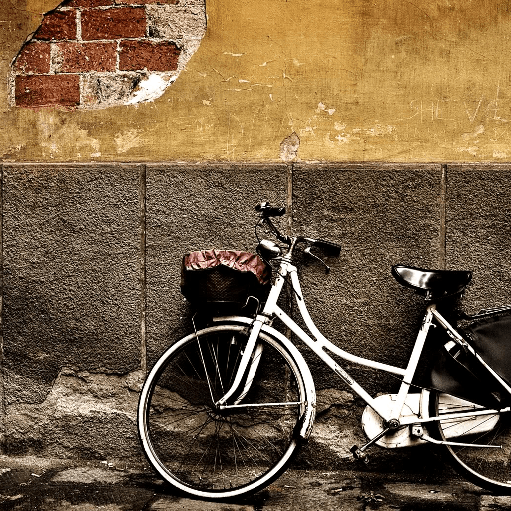 1024x1024 Vintage Bike Riders Wallpaper