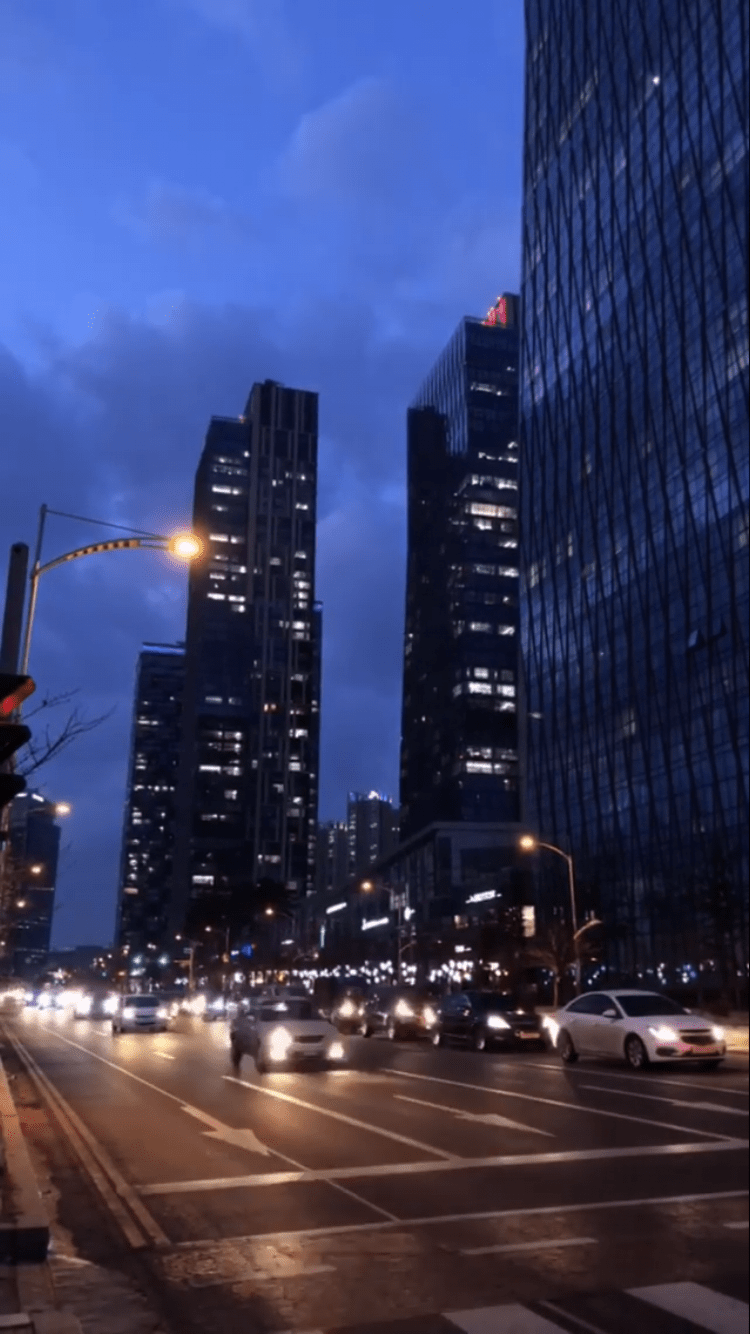 750x1334 southkoreaviews. Seoul night, Sky aesthetic, City aesthetic