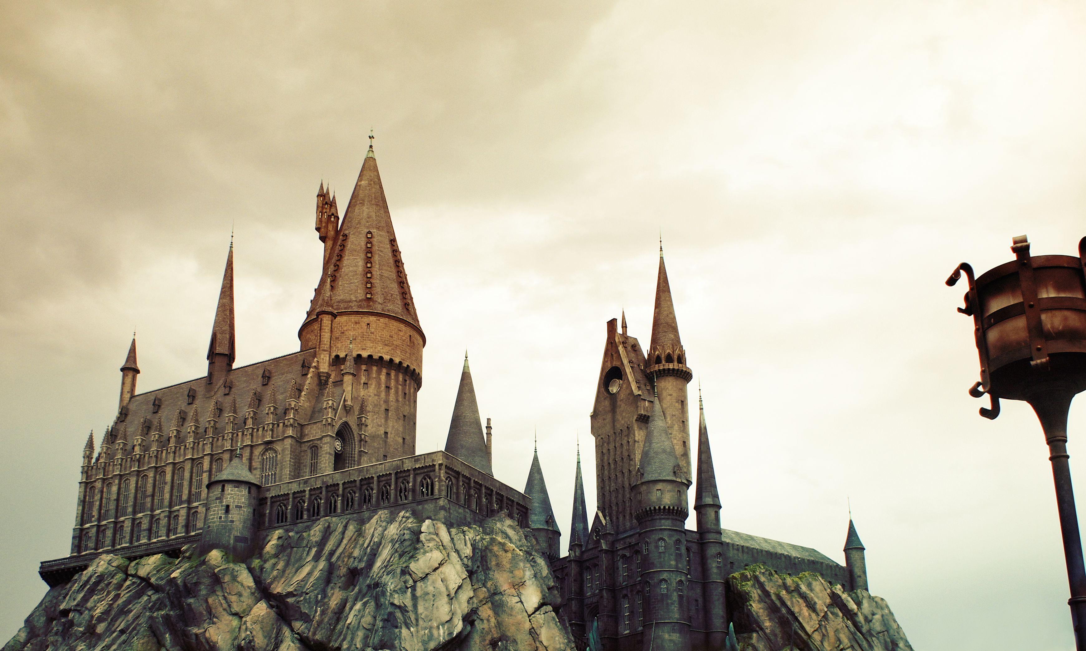 Harry Potter Hogwarts Castle 4K Wallpapers - Top Free Harry Potter ...