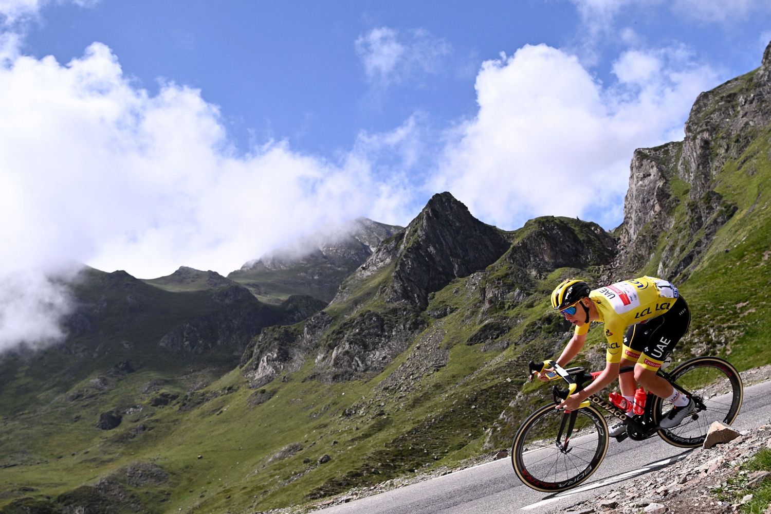 1500x1000 Scenes From the 2021 Tour de France