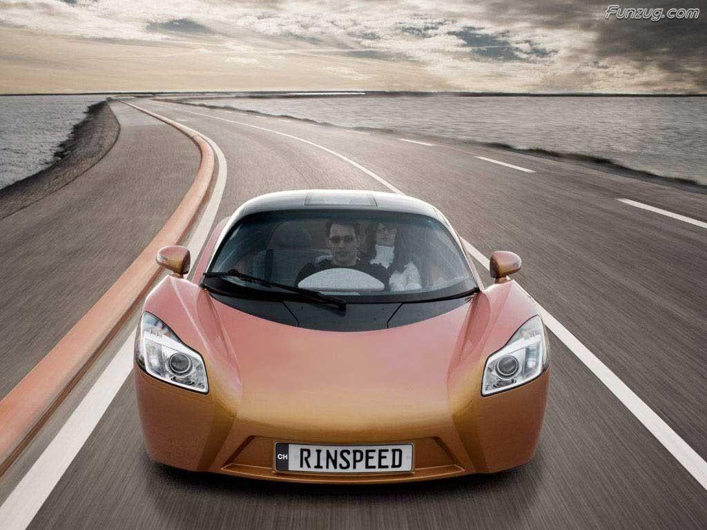 1024x768 Rinspeed IChange: Shape Shifting Solar Car