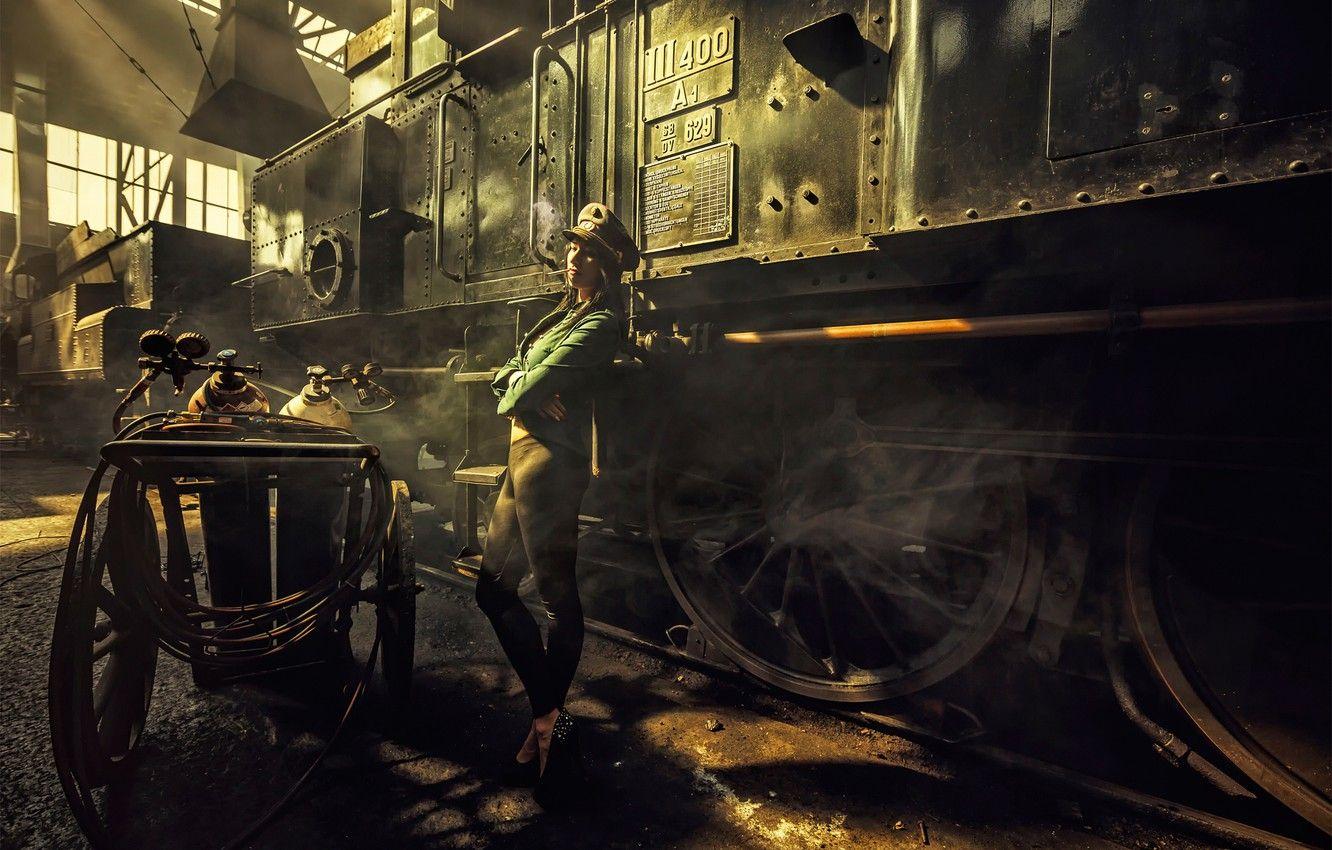 1332x850 Wallpaper girl, the engine, depot, smokes, dangerous, Steampunk