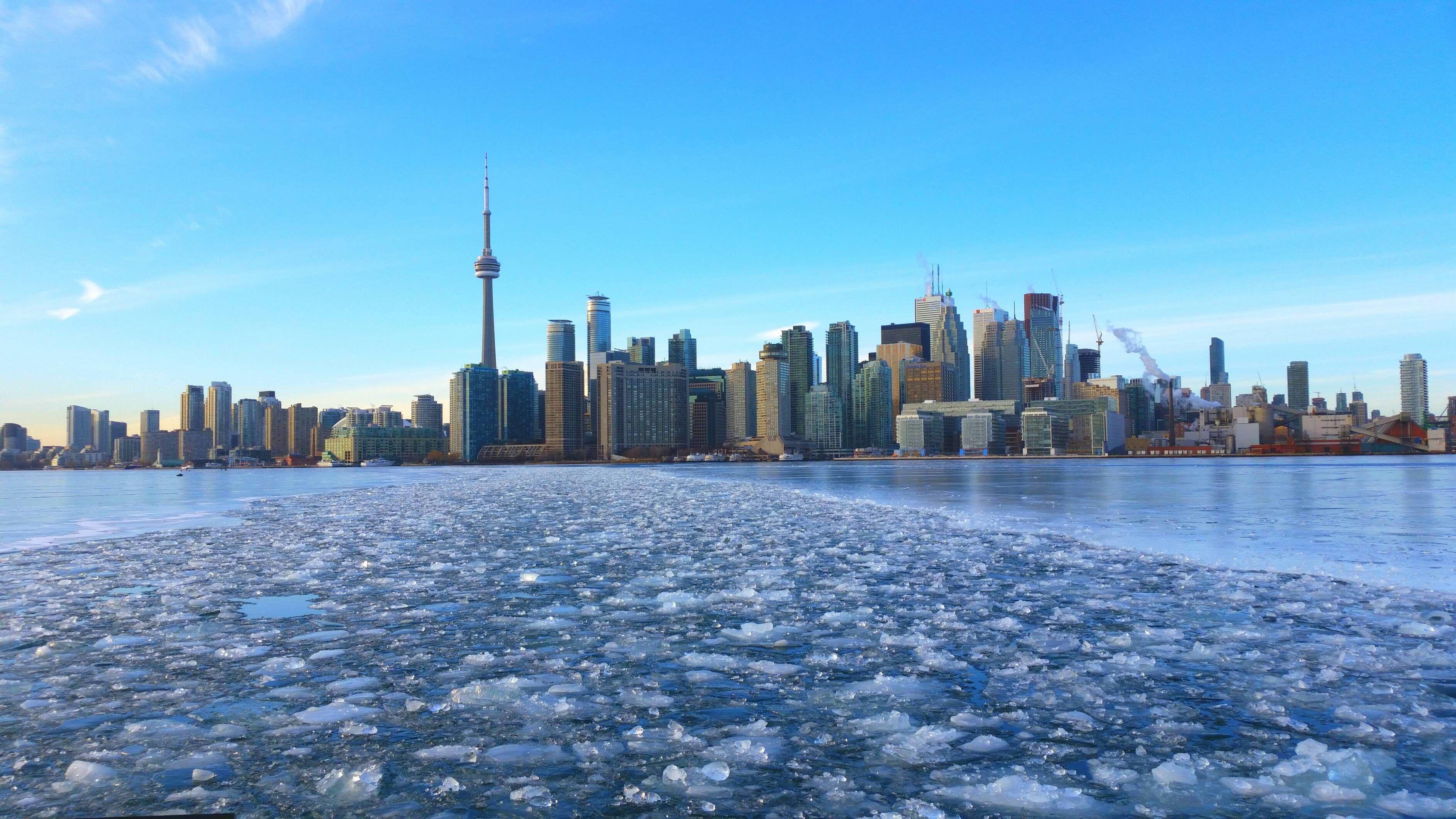 3771x2121 Toronto Winter Wallpaper