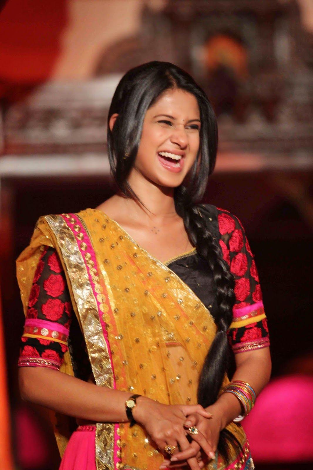 1066x1600 Jennifer Winget :Jennifer Winget Hottest HD Pics Photos Image ADDAA. Latest Bollywood Hot Pics Of Actresses, Actors, Bollywood Film Reviews