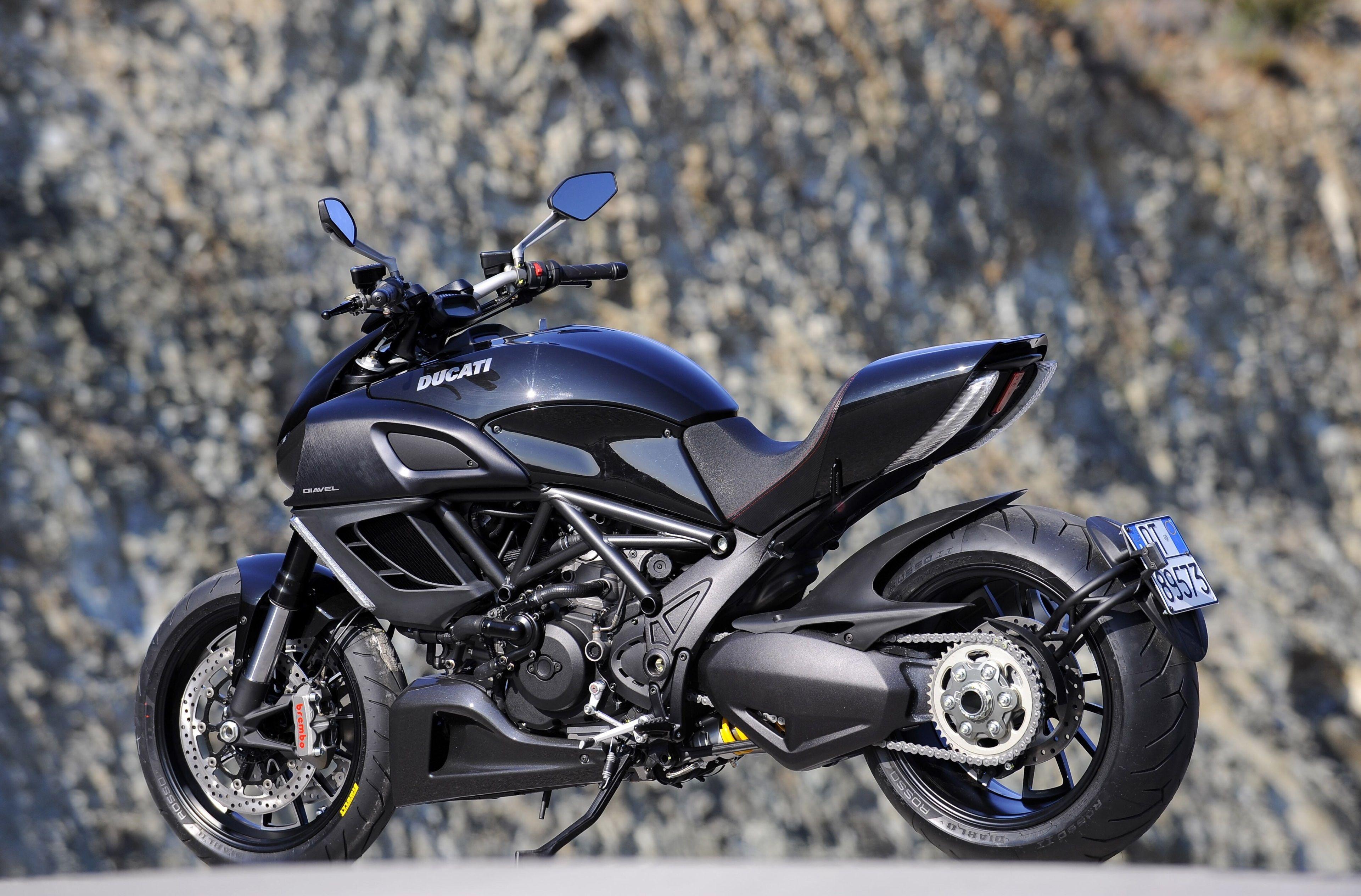 3840x2528 Ducati Diavel Wallpaper