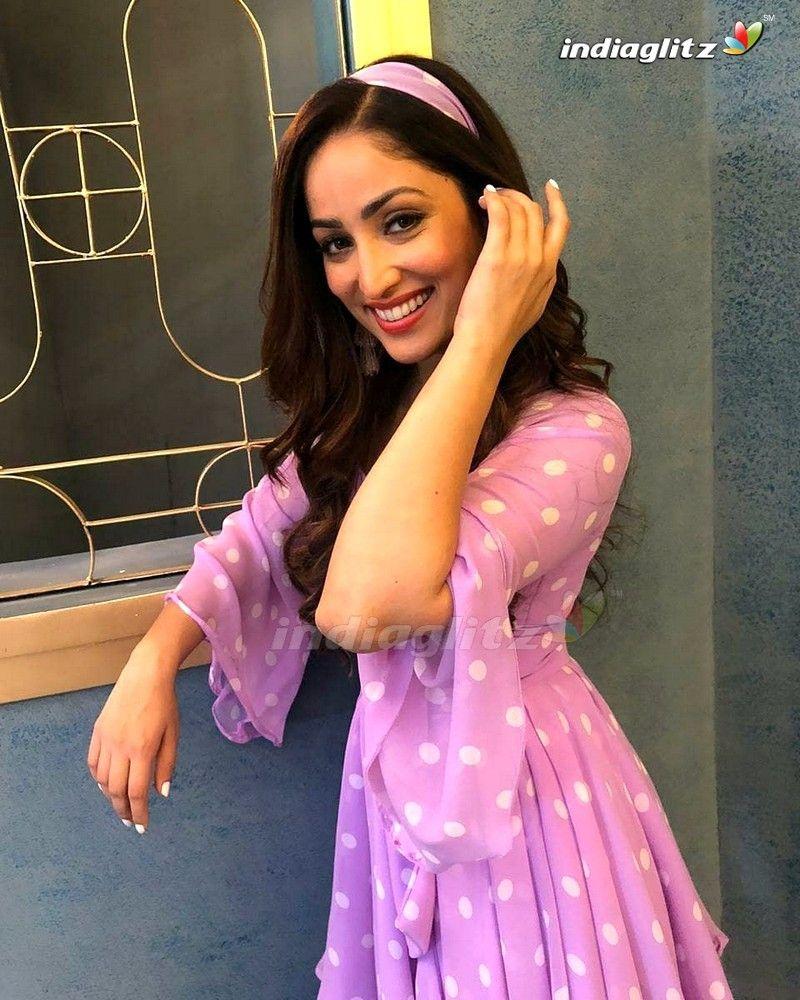 800x1000 Yami Gautam Photo Actress photo, image, gallery, stills