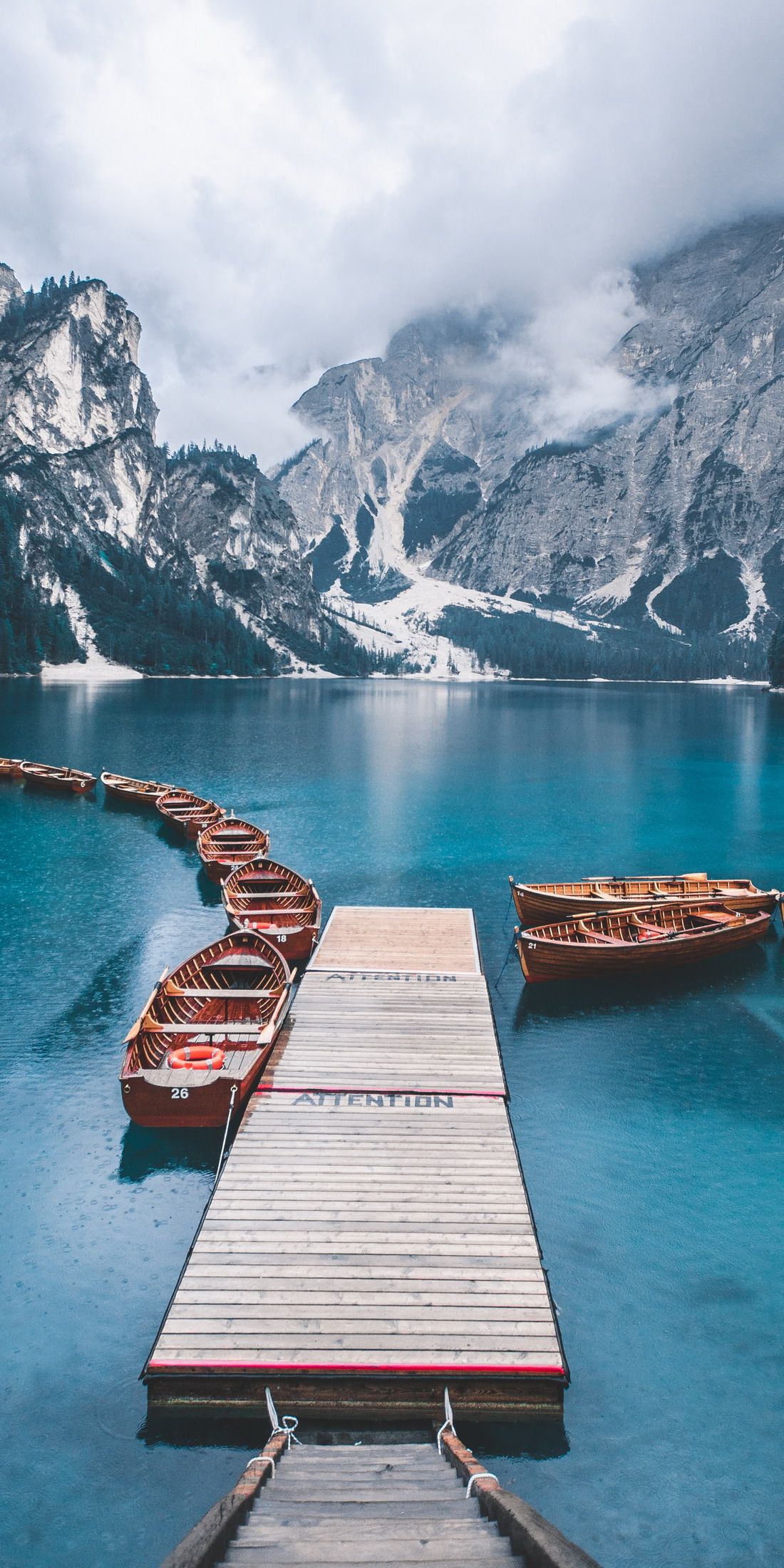 1100x2200 Huawei Huawei Mate 60 Pro Plus Wallpaper