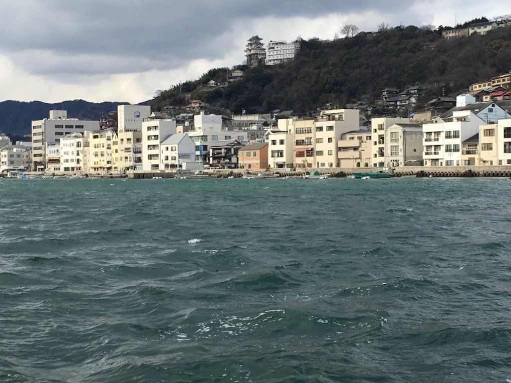 1024x768 Extra: Looking Up from Onomichi Station Castle｜sugaT