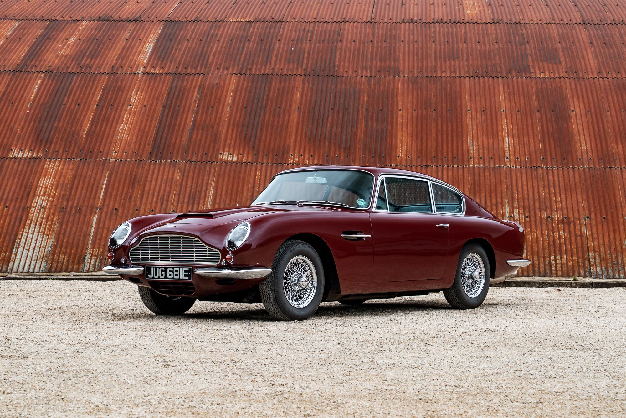 2000x1334 Aston Martin DB6 (1967) Classic Motor Hub