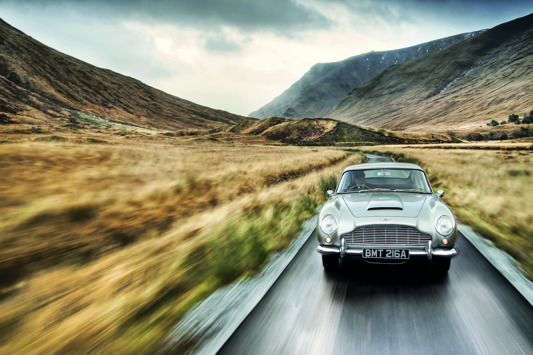 1800x1200 Aston Martin DB5