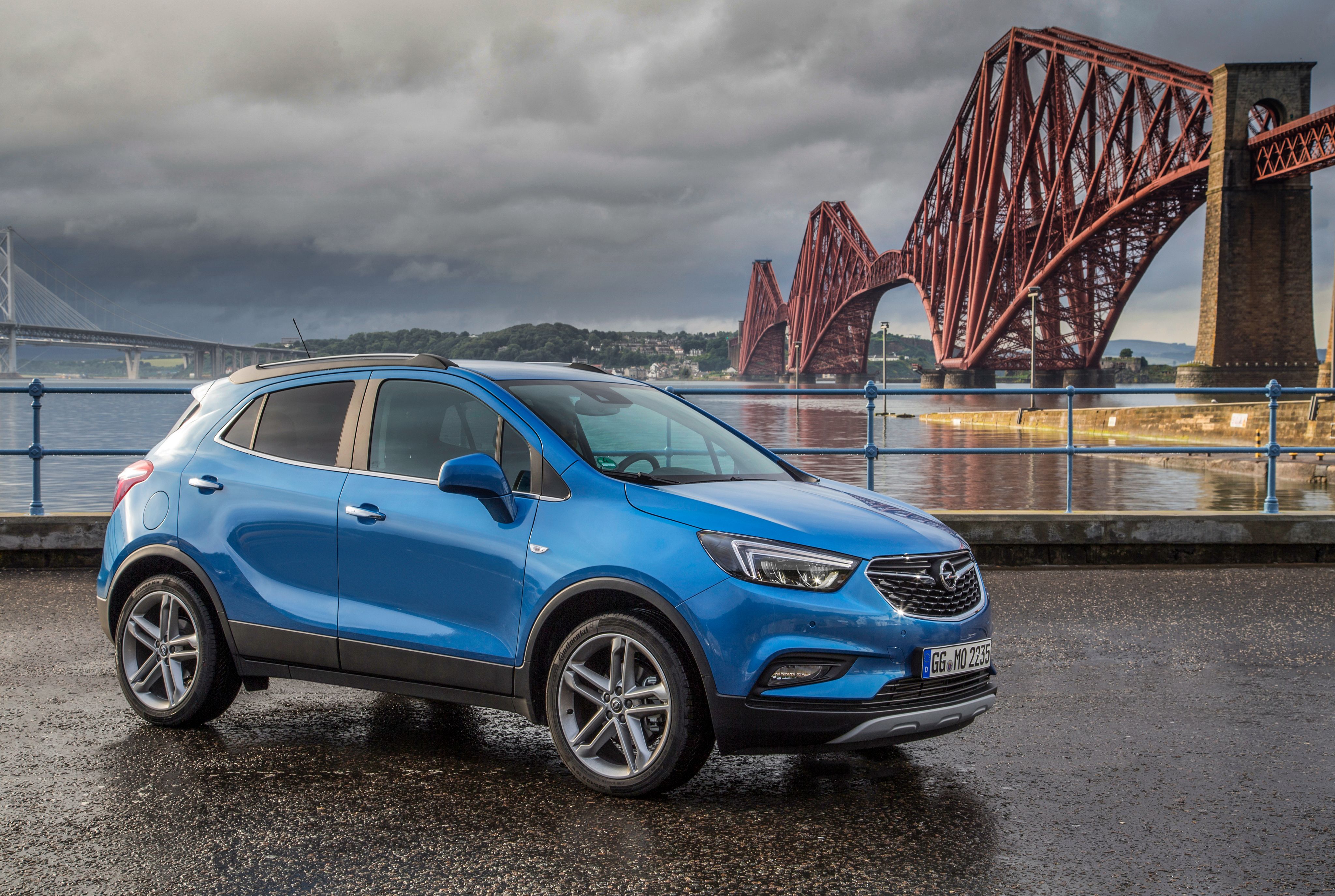 4096x2750 Opel Mokka SUV in Stunning 4K Ultra HD