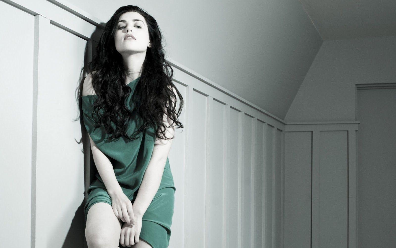 1600x1000 Katie Mcgrath Wallpaper