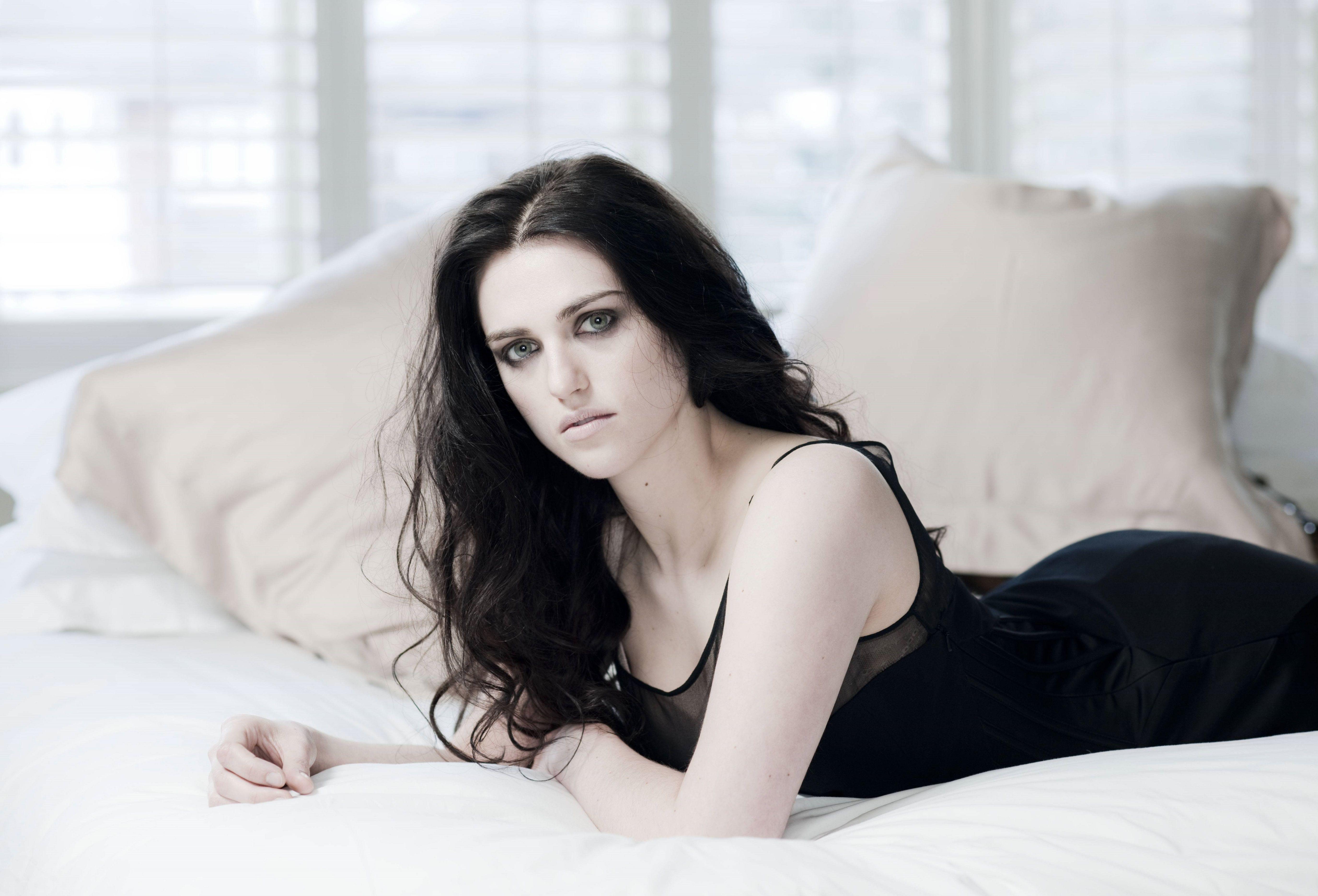 5500x3740 Katie Mcgrath Wallpaper Image Photo Picture Background