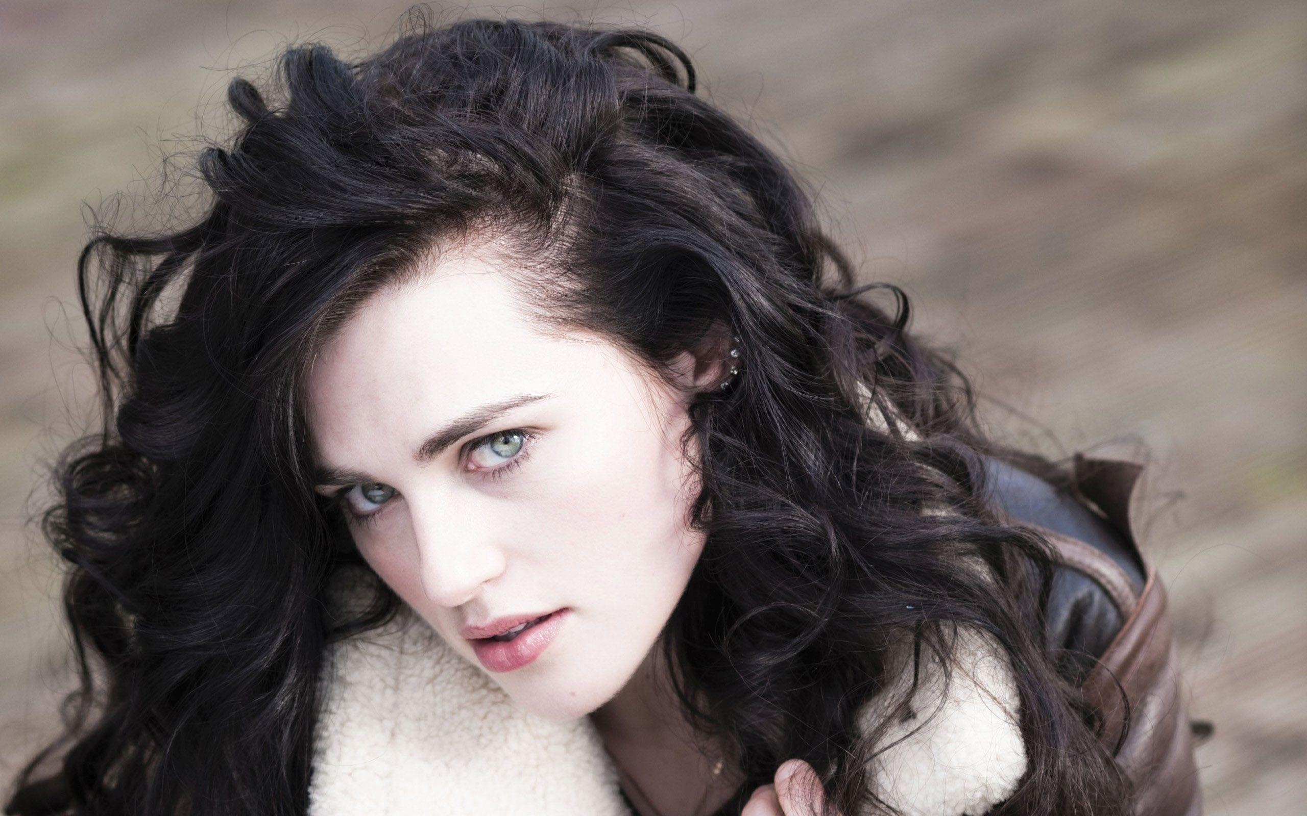 2560x1600 Gorgeous HD Katie McGrath Wallpaper