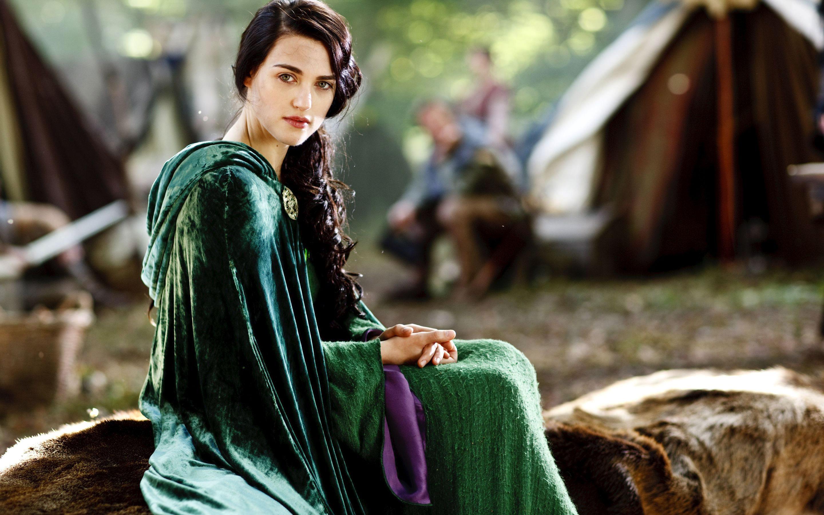 2880x1800 Celebrity Katie Mcgrath 5K Desktop Wallpaper