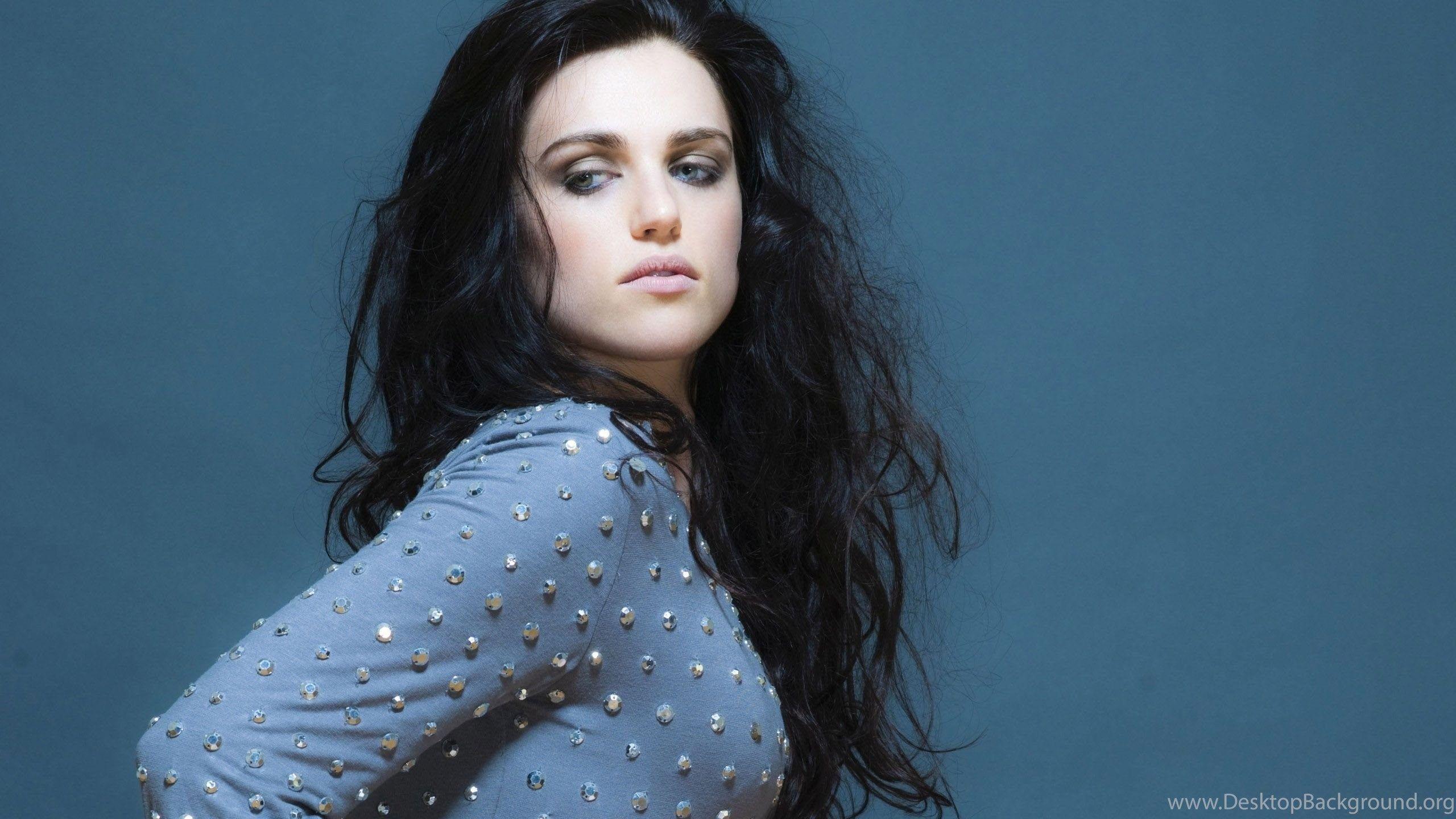 2560x1440 Katie McGrath Wallpaper Desktop Background