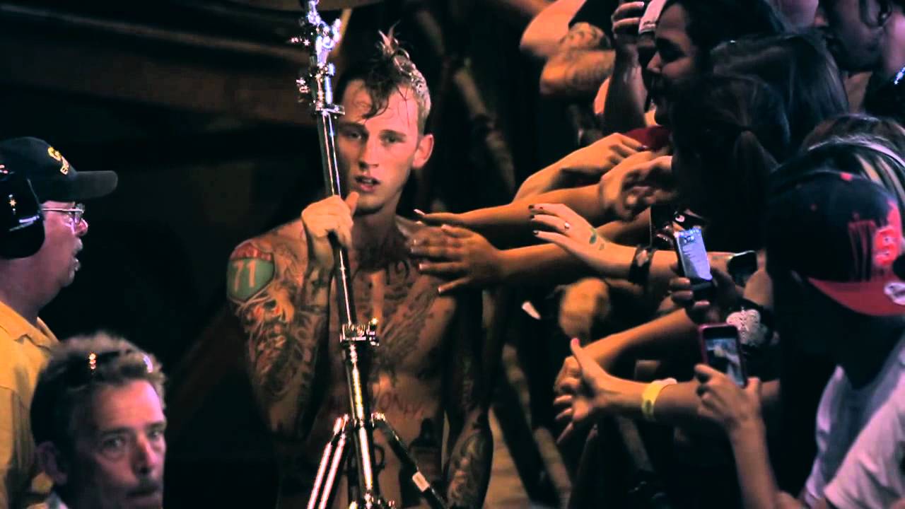 1280x720 Machine Gun Kelly Wallpaper