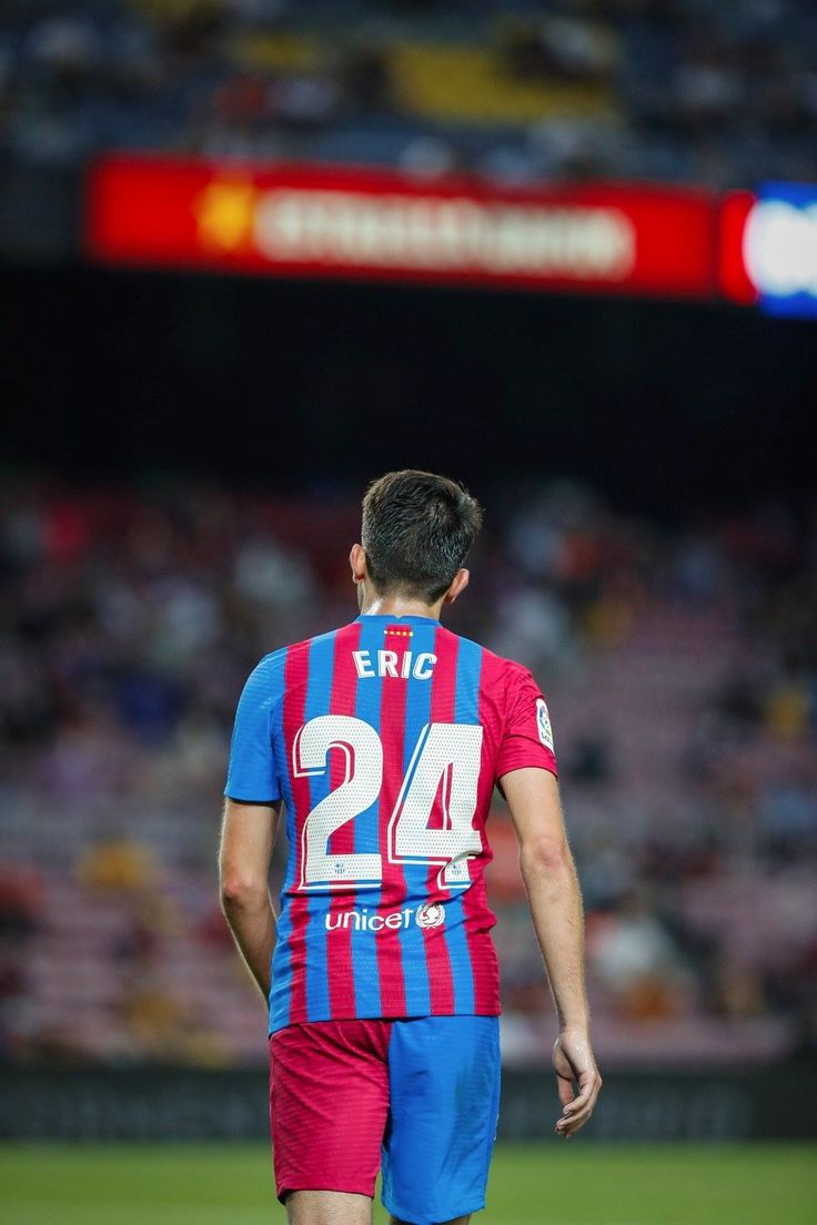 736x1104 Eric García. Barcelona number Sergio busquets wallpaper, Eric garcia