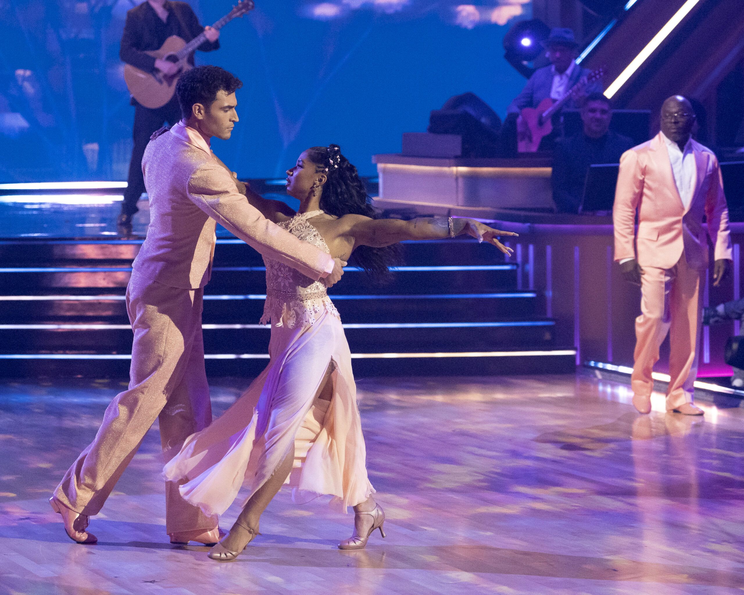 2560x2048 Dancing with the Stars Week 5 Recap: Jordan Chiles' Viennese waltz + full results