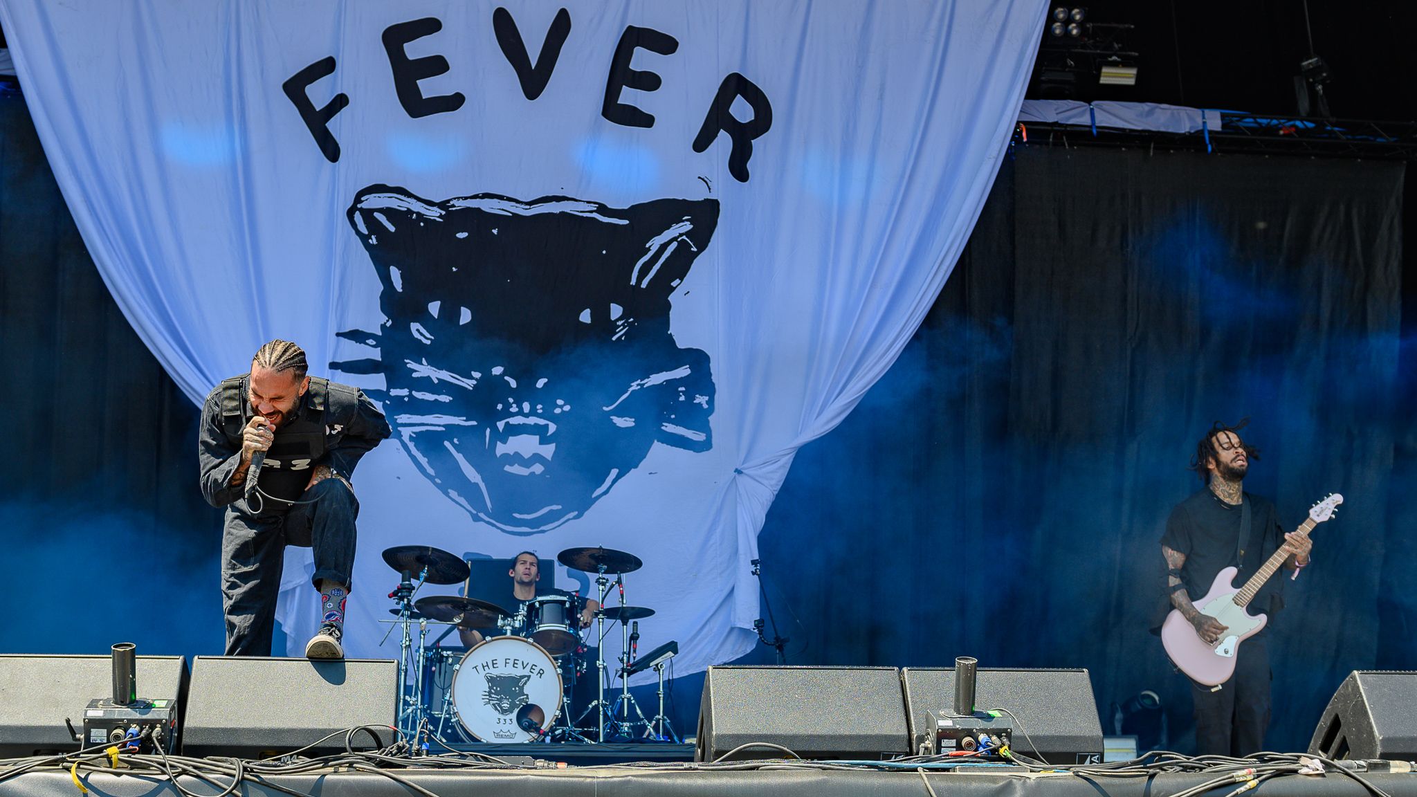 2048x1152 RiP Fever 333