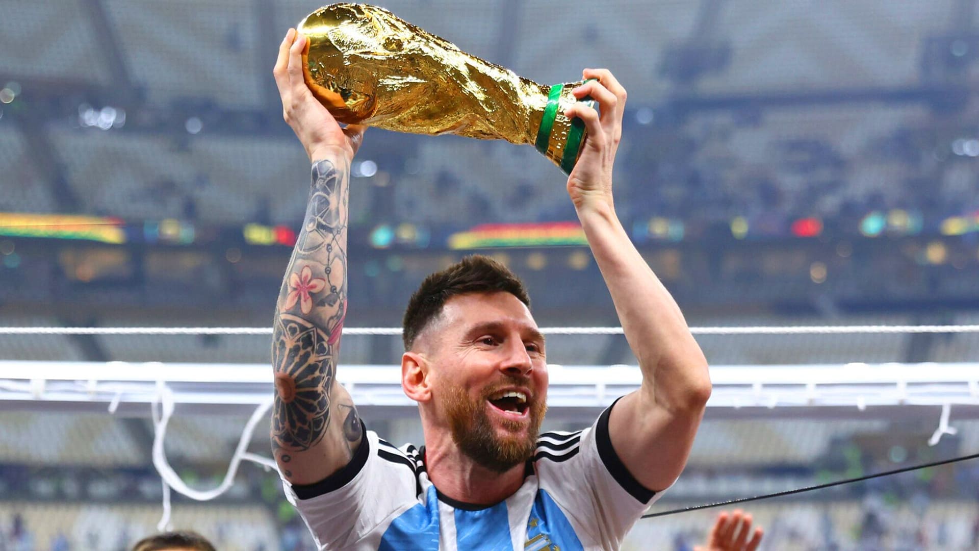 1920x1080 Messi Lifting The World Cup Wallpaper