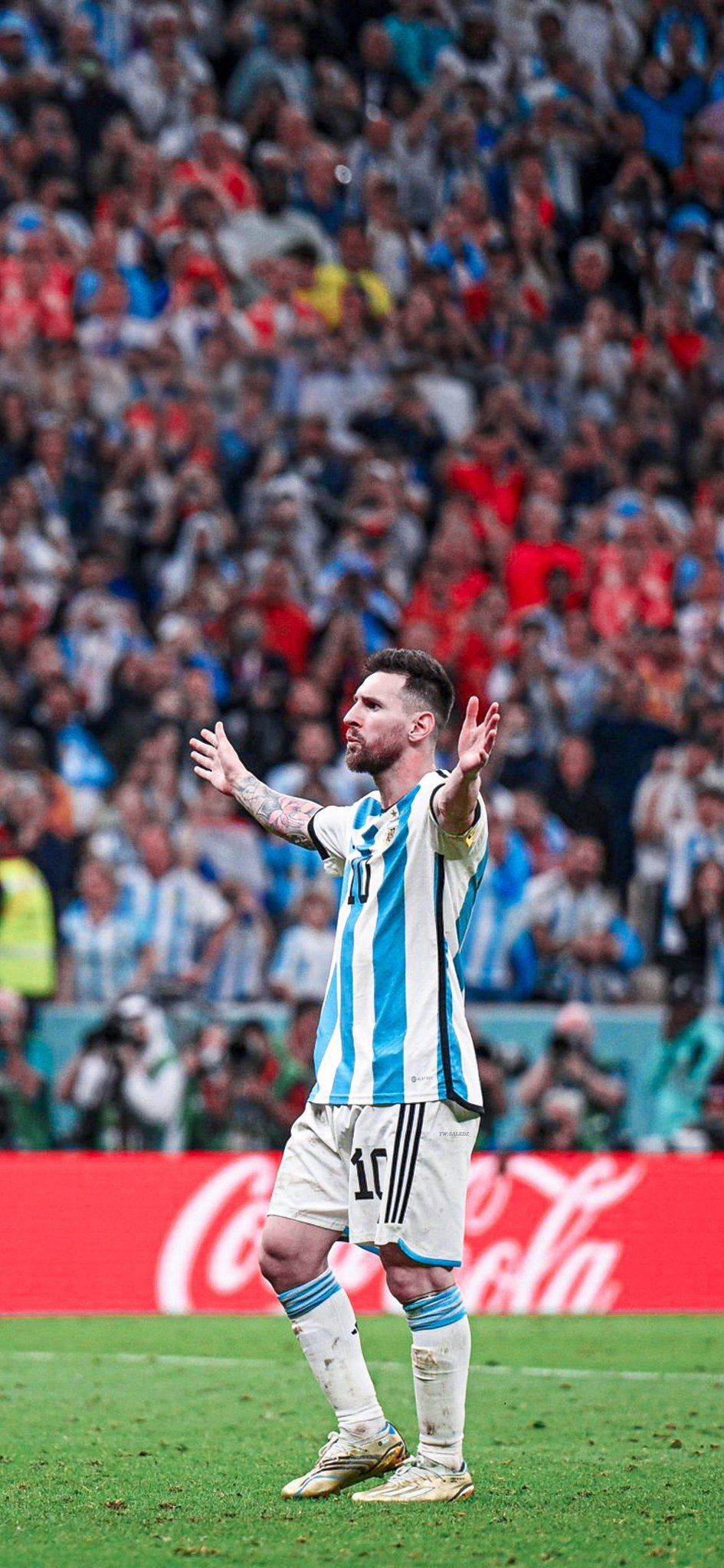 945x2047 Free Download 4K & HD Messi Wallpaper for iPhone & Android Phones (FIFA World Cup Qatar 2022 Argentina vs Netherlands)