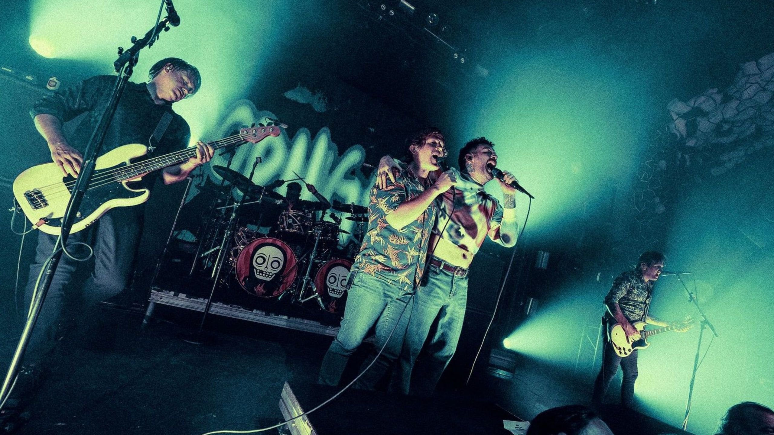 2560x1440 Senses Fail + Saves
