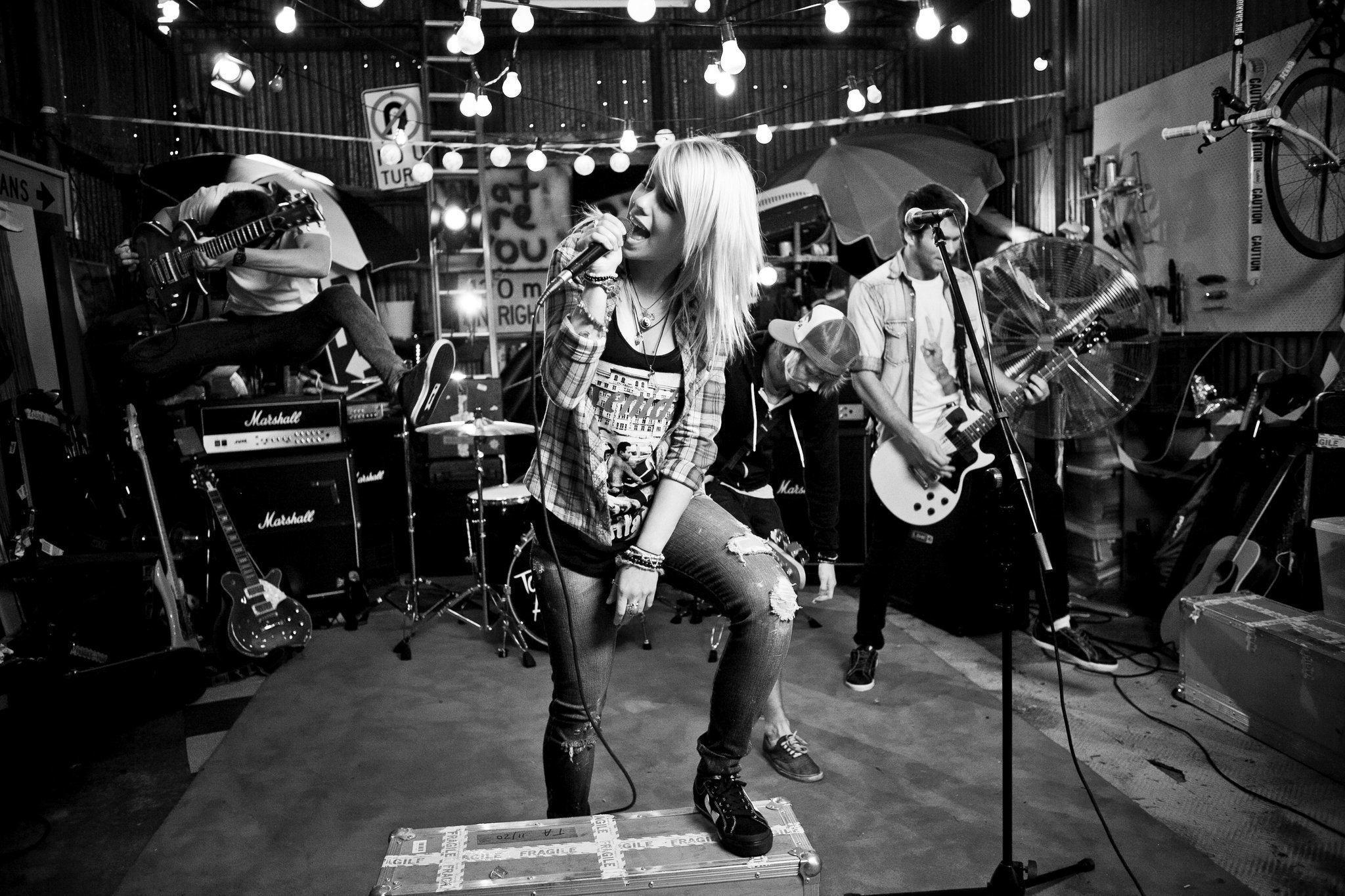 2048x1365 tonight alive, pop punk, cam adler Wallpaper, HD Music 4K Wallpaper, Image and Background