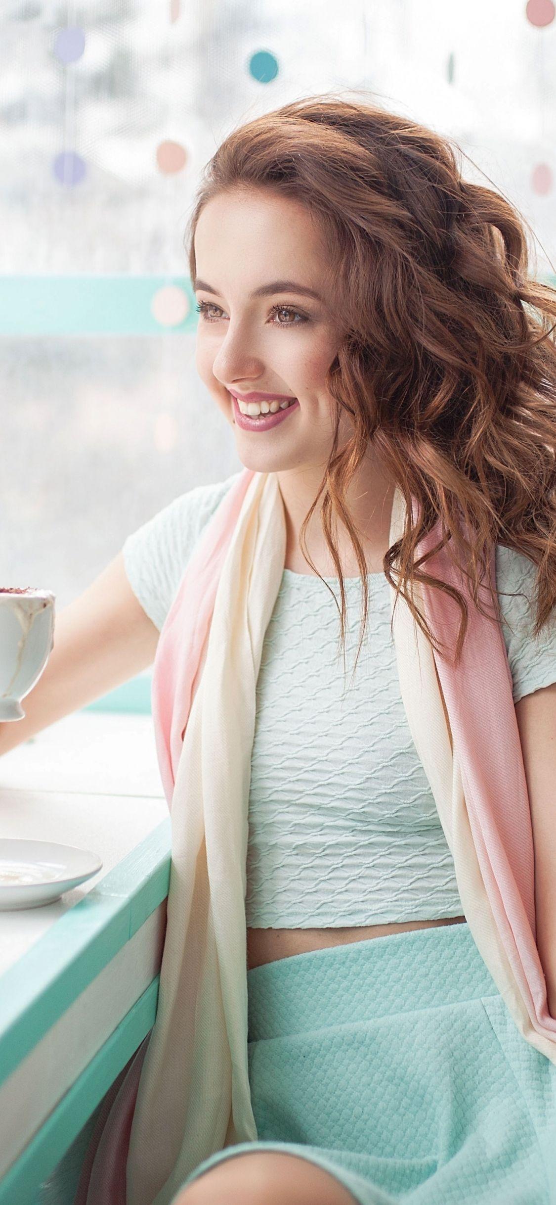 1125x2436 Download 1125x2436 wallpaper beautiful smile, curly hair, girl