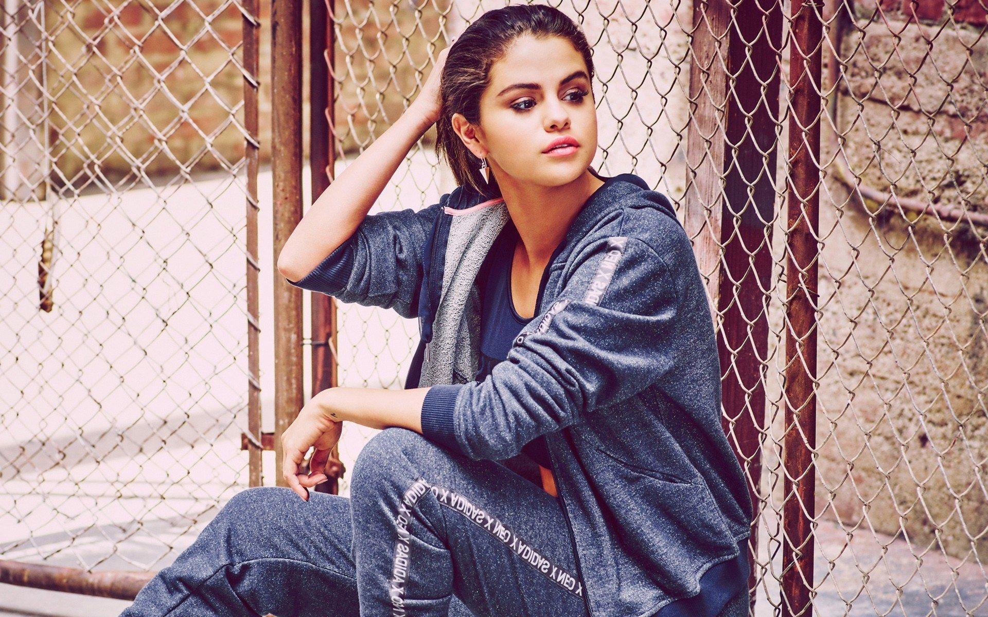 1920x1200 Selena Gomez HD Wallpaper Desktop Wallpaper