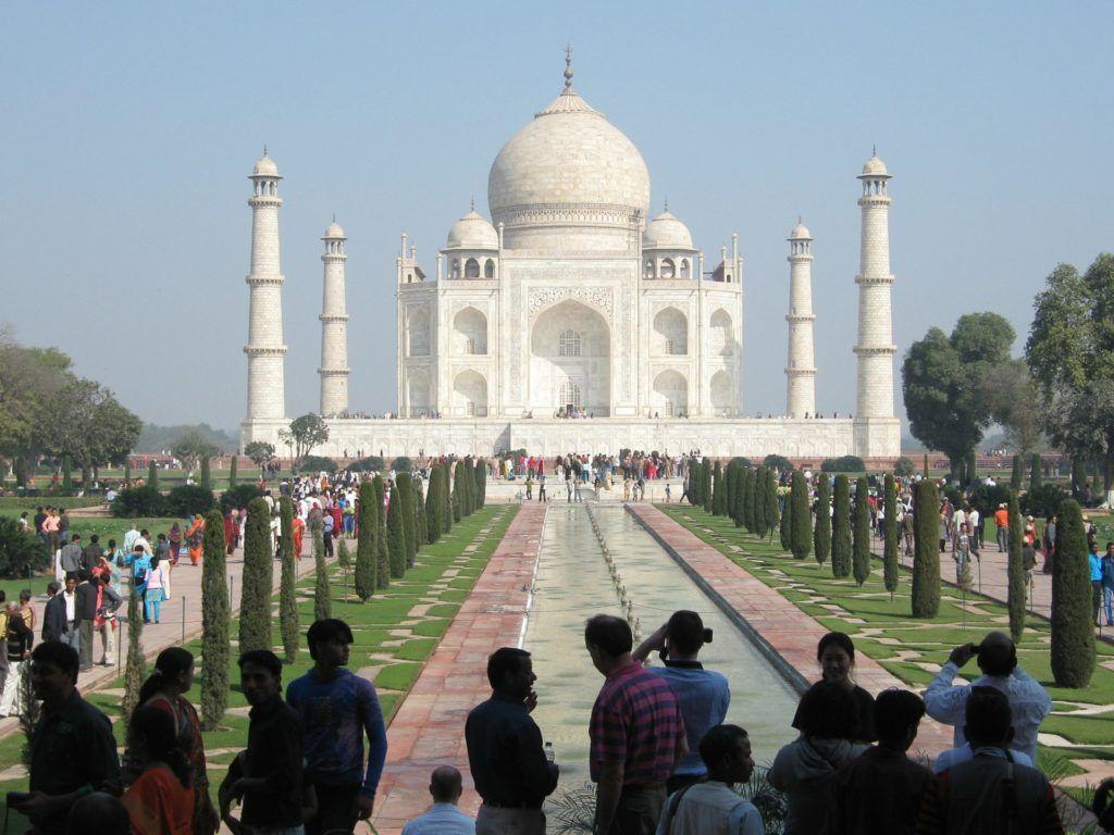 1024x768 Indian Government Plans to Open Taj Mahal at Night