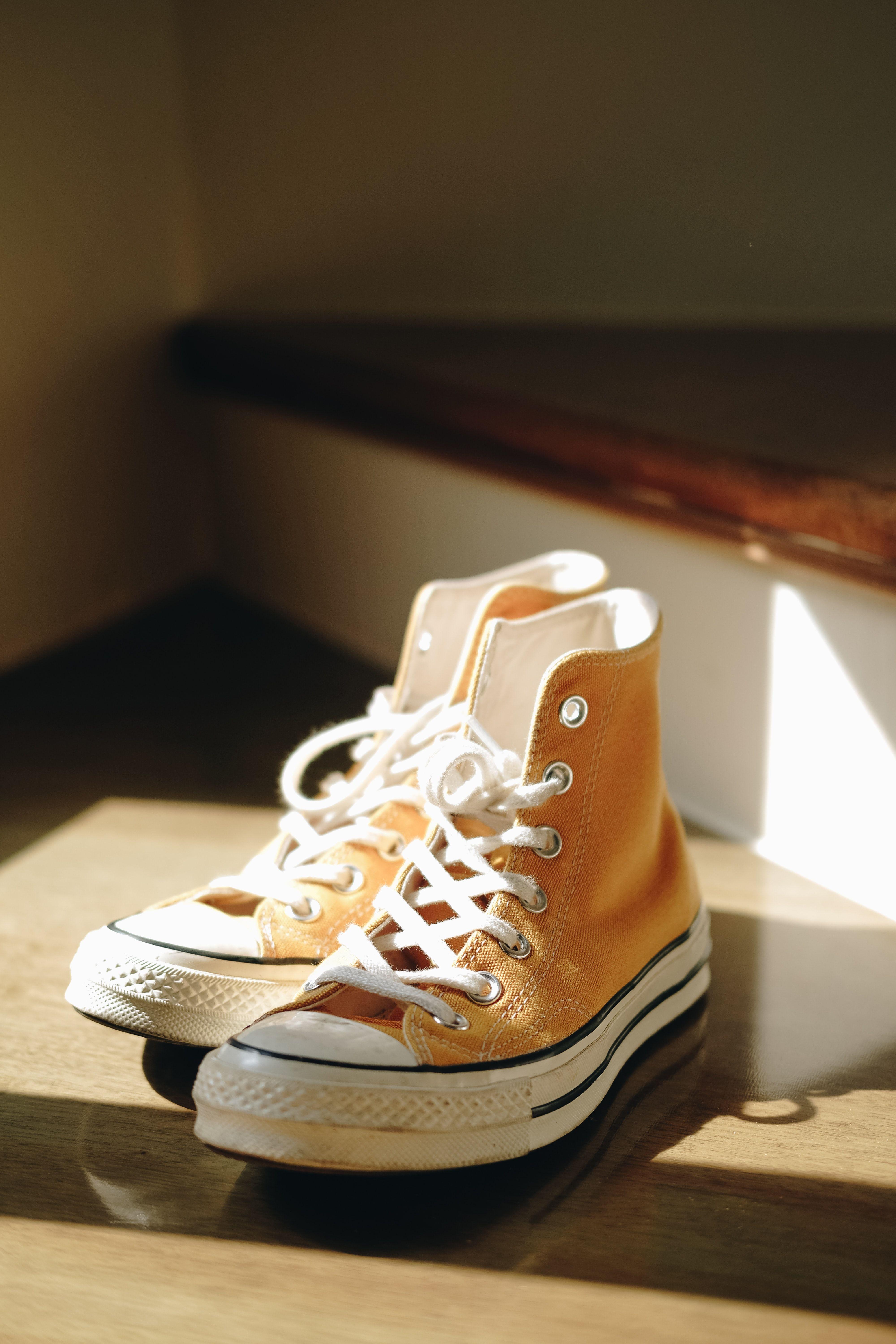 4000x6000 Converse Picture. Download Free Image