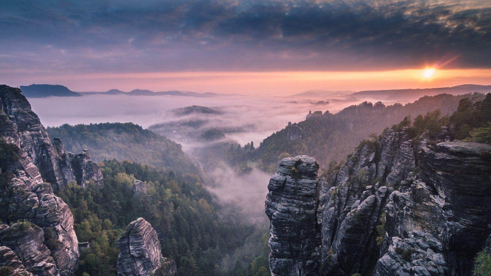 1600x900 Morning Forest Mountains 1600x900 Độ phân giải HD 4k https://wallpaperaccess.com/full/3126573.jpg