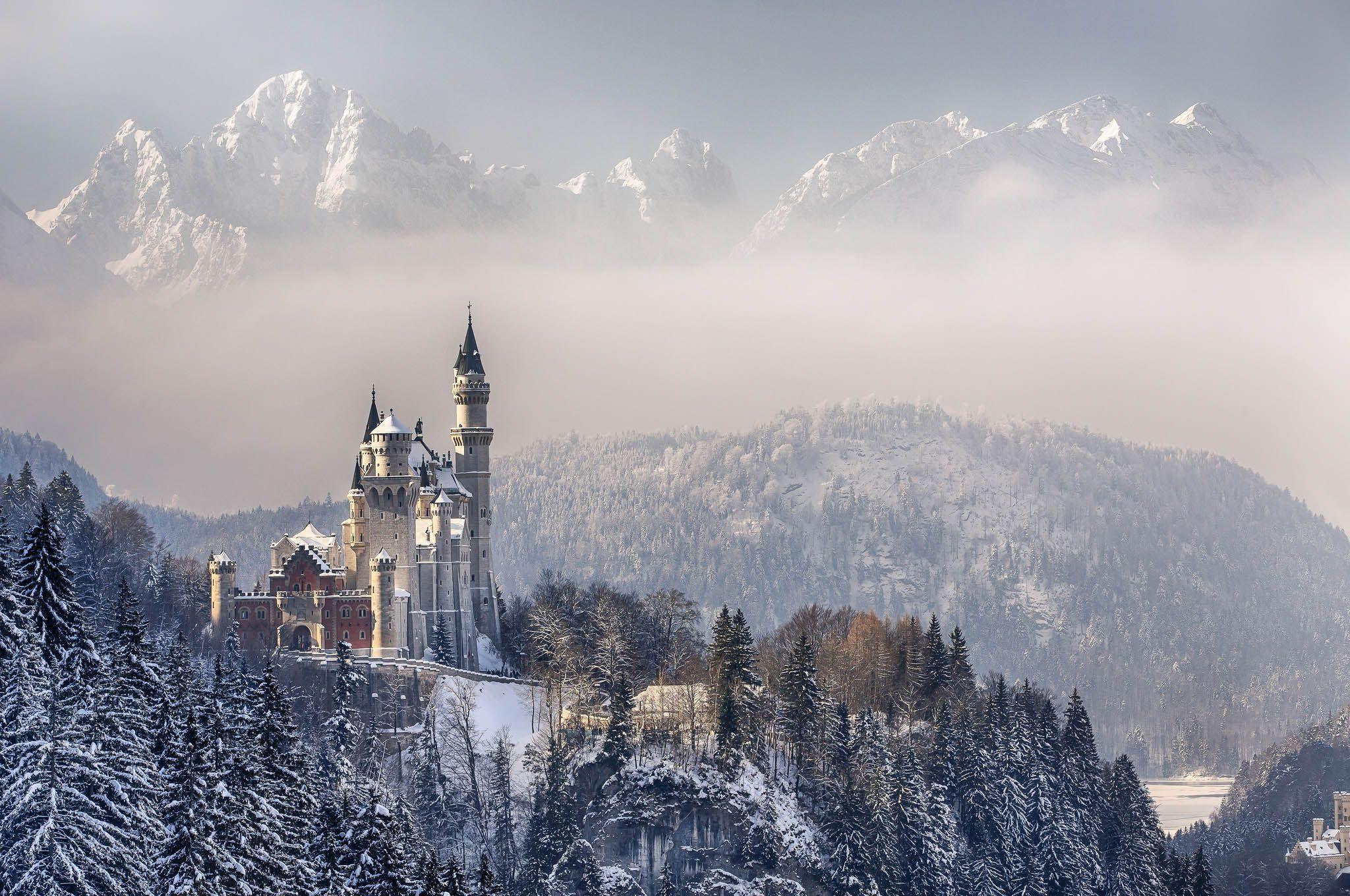 2048x1360 Neuschwanstein Castle Beautifull HD Wallpaper Neuschwanstein
