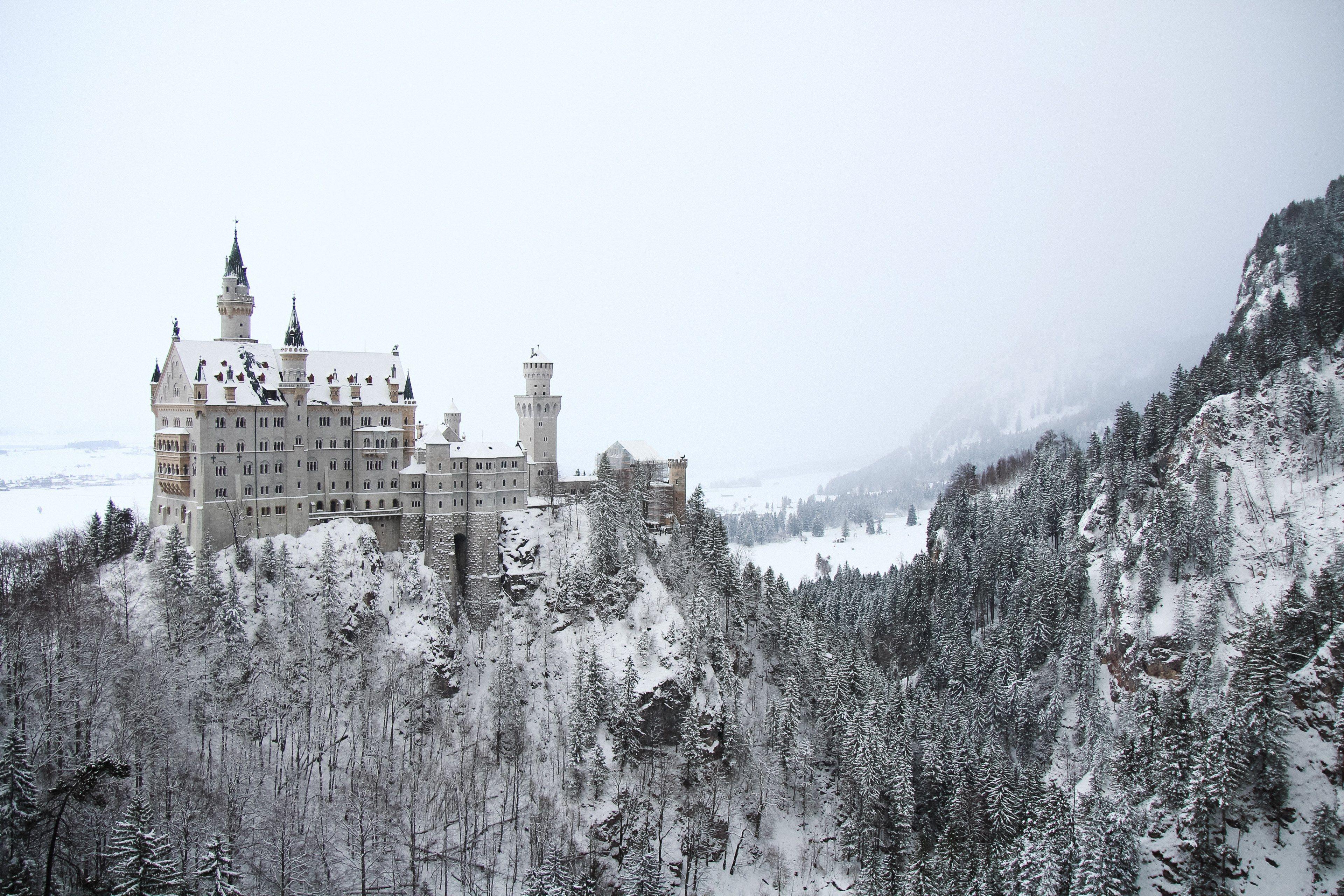 3840x2560 neuschwanstein castle on a snowy hillneuschwanstein in the middle